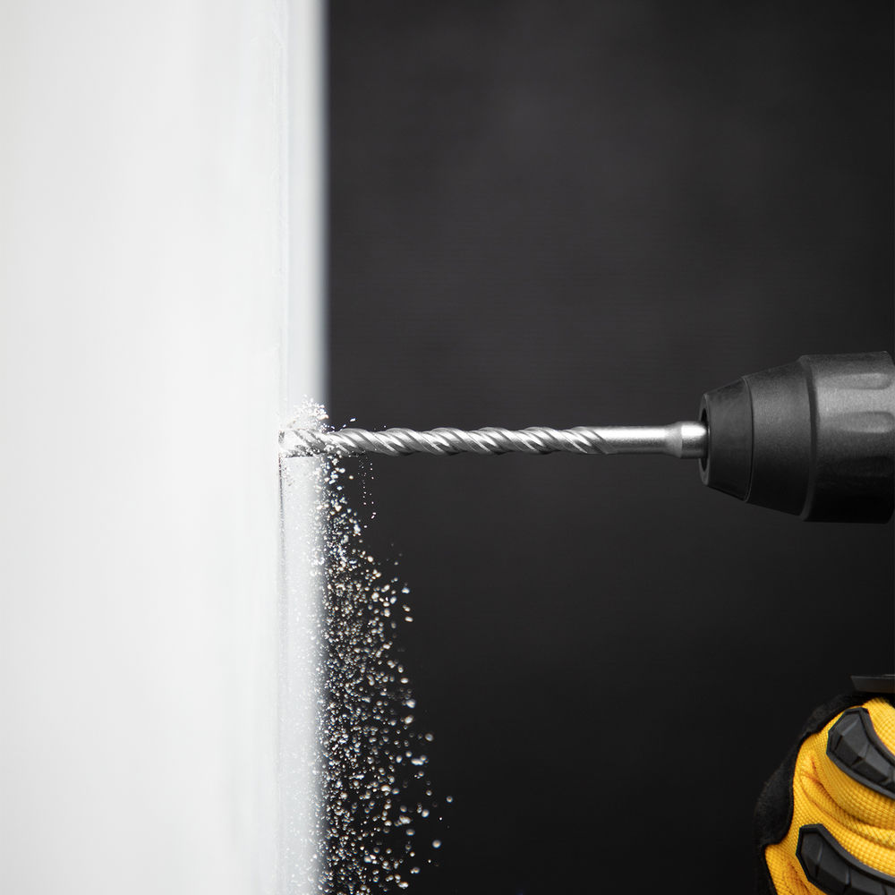 Бур по бетону, двойная спираль, три пылеотводящие кромки, 8 x 160 мм DENZEL (705012)