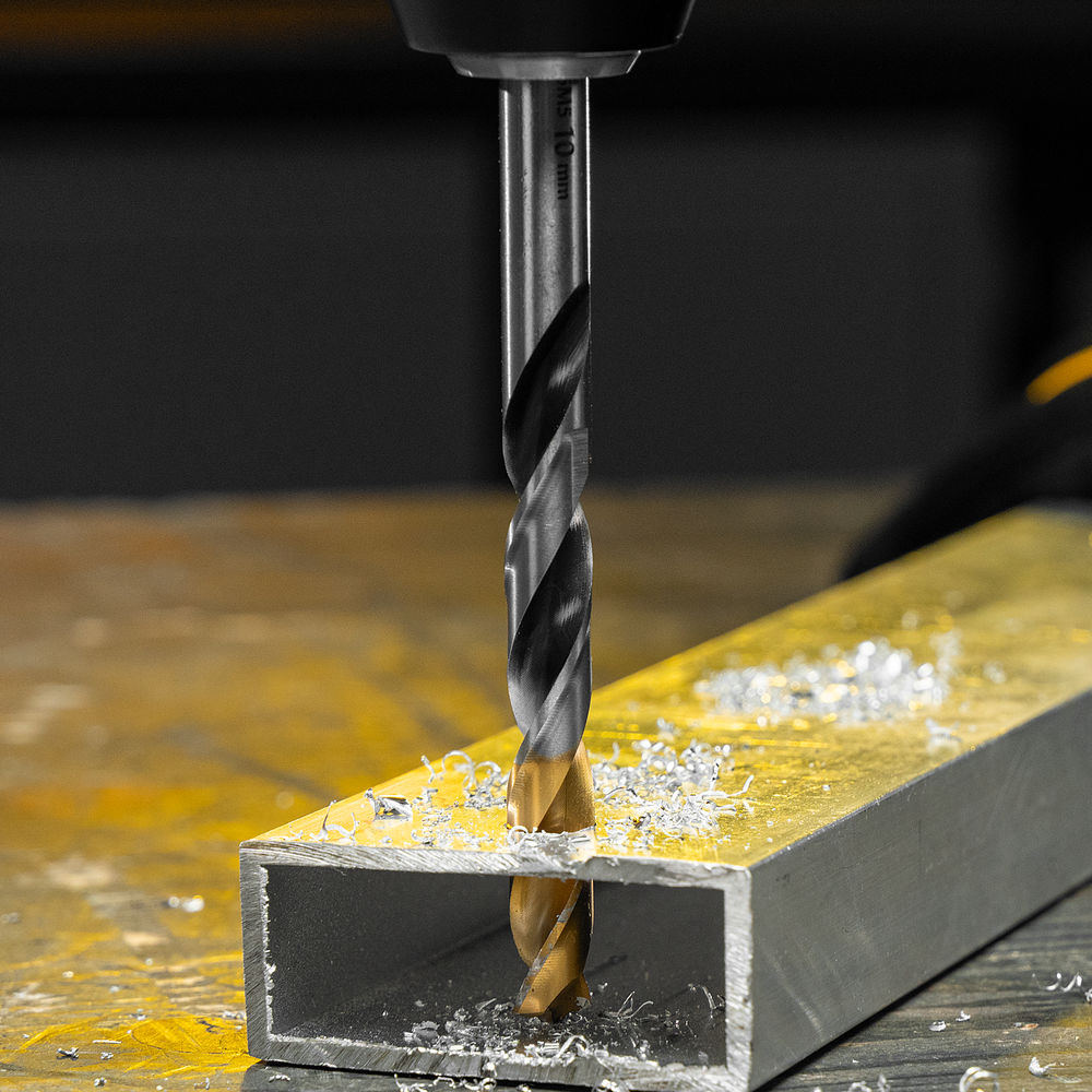 Сверло спиральное по металлу 10 x 133мм, Р6М5, Golden Tip, многогранная заточка Denzel (718285)