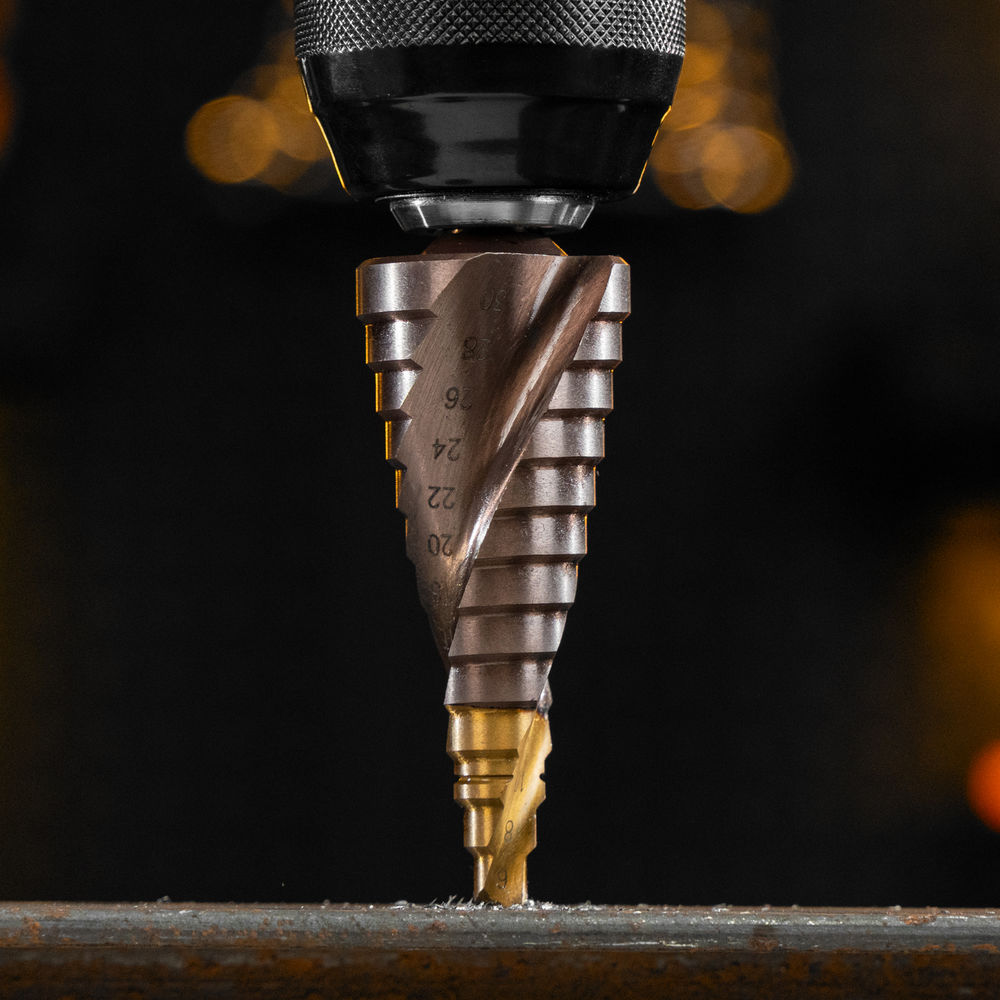 Сверло ступенчатое, 6-8-10-12-14-16-18-20-22-24-26-28-30мм, Р6М5К5, 6-гр. хвостовик Denzel (723614)