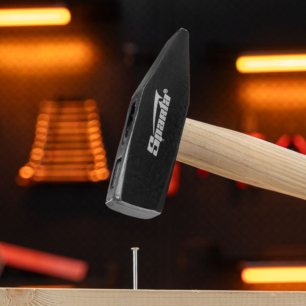 Молоток слесарный, 1000 г, квадратный боек, деревянная рукоятка Sparta