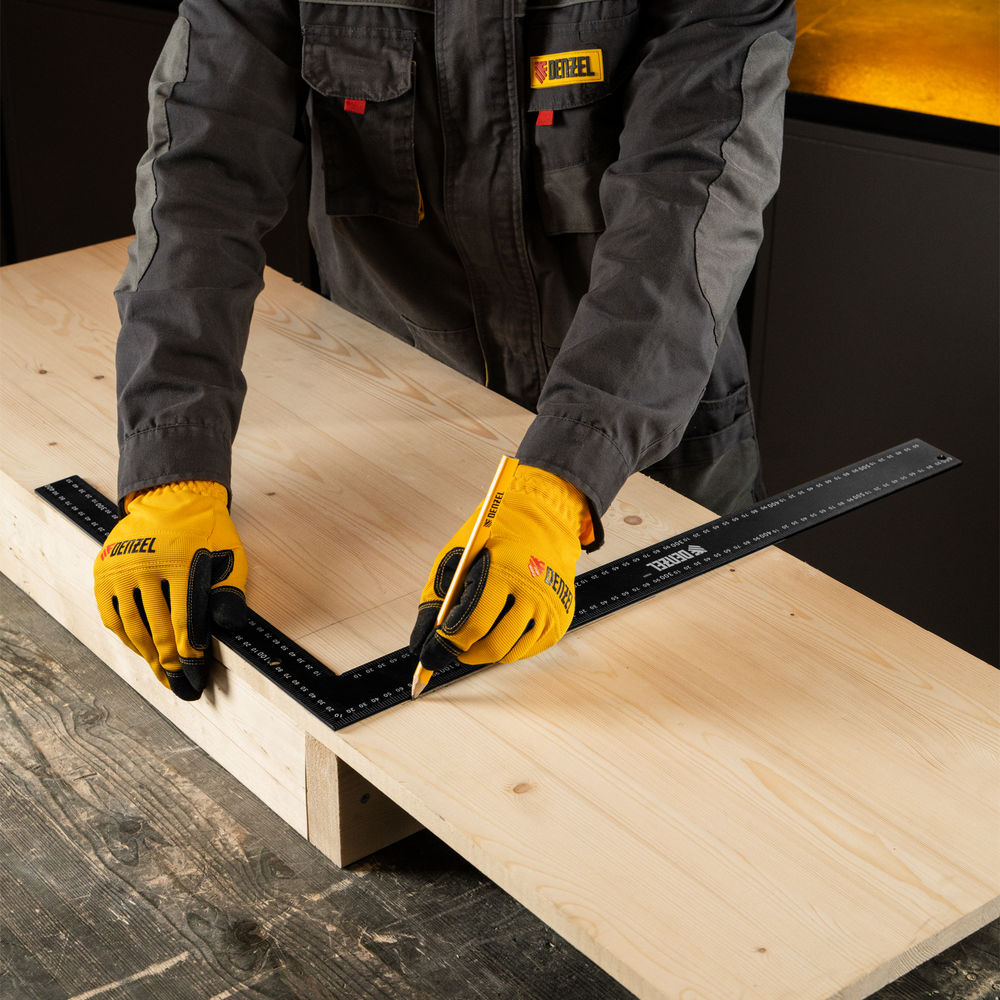 Угольник, 400 х 600 мм, алюминиевый, лазерная гравировка Denzel (32393)