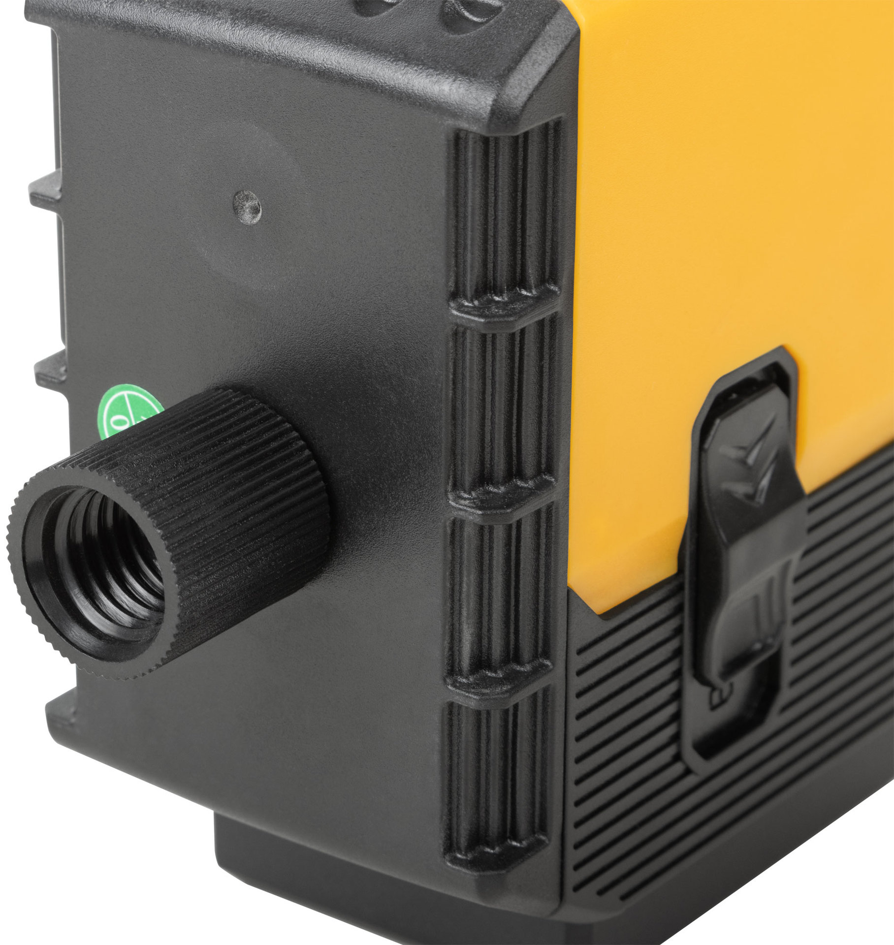 Уровень лазерный самоуспокаивающийся аккумуляторный Li-Ion, мультипризменный 3х360°, зеленый луч, диапазон 20 м, кейс (18670)