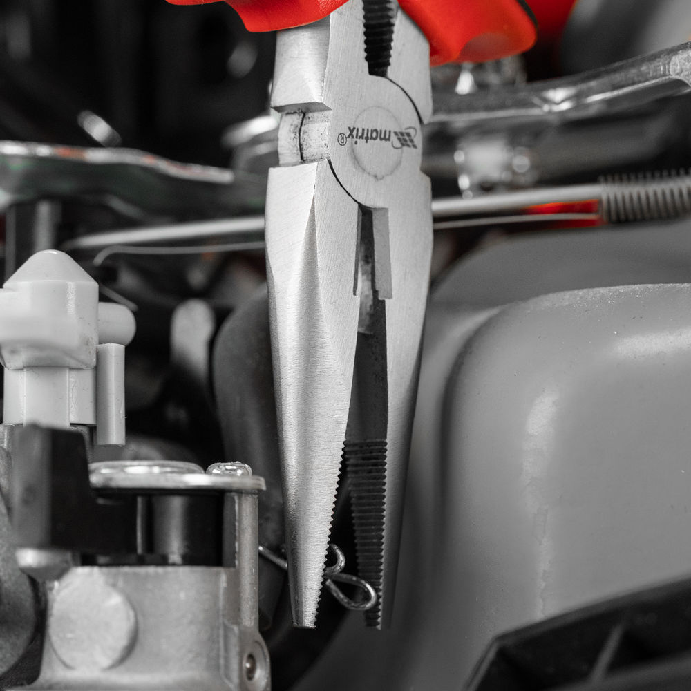 Длинногубцы прямые Nickel, 160 мм, никелированные, двухкомпонентные рукоятки Matrix (17164)