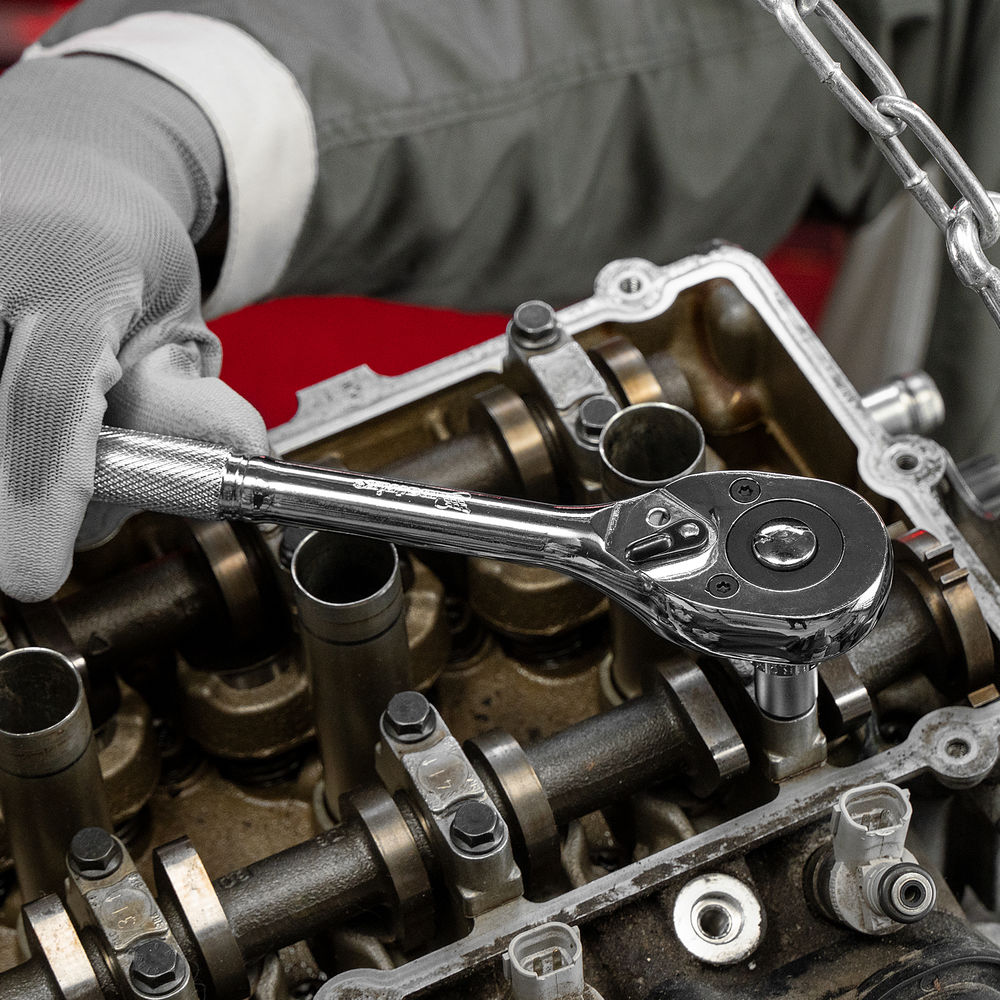 Ключ-трещотка 1/2, CrV, 45 зубьев, с быстрым сбросом, цельнометаллический, хром Matrix