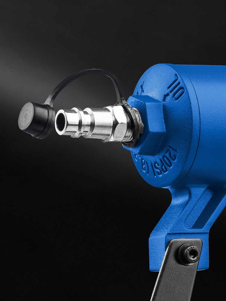 Нейлер пневматический FST-50 для гвоздей по бетону и металлу ЗУБР Профессионал 31943