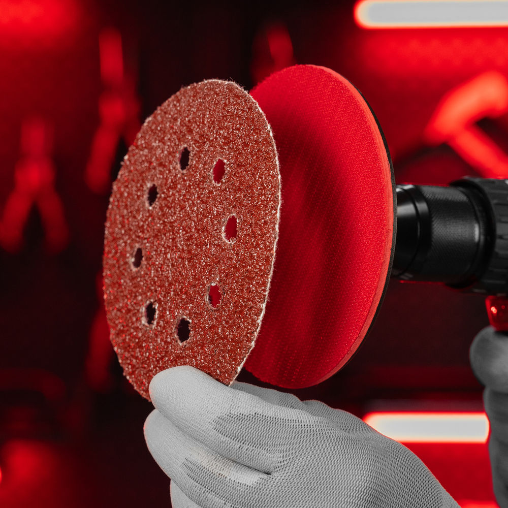 Круг абразивный на ворсовой подложке под липучку, перфорированный, P 24, 125 мм, 5 шт Matrix (73800)