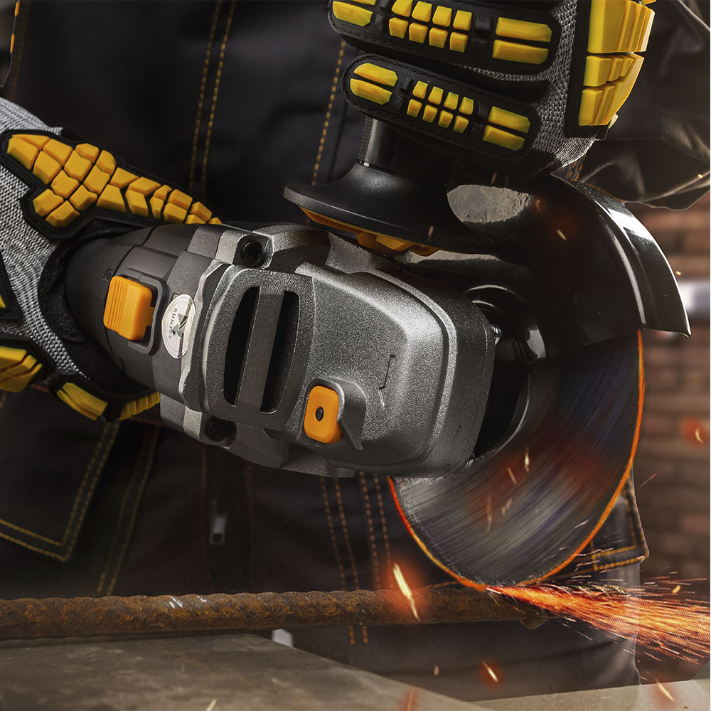 Шлифмашина угловая аккумуляторная PRO 125 мм, 20В, 2*4Ач, 900Вт RUNTEC RT-AG900