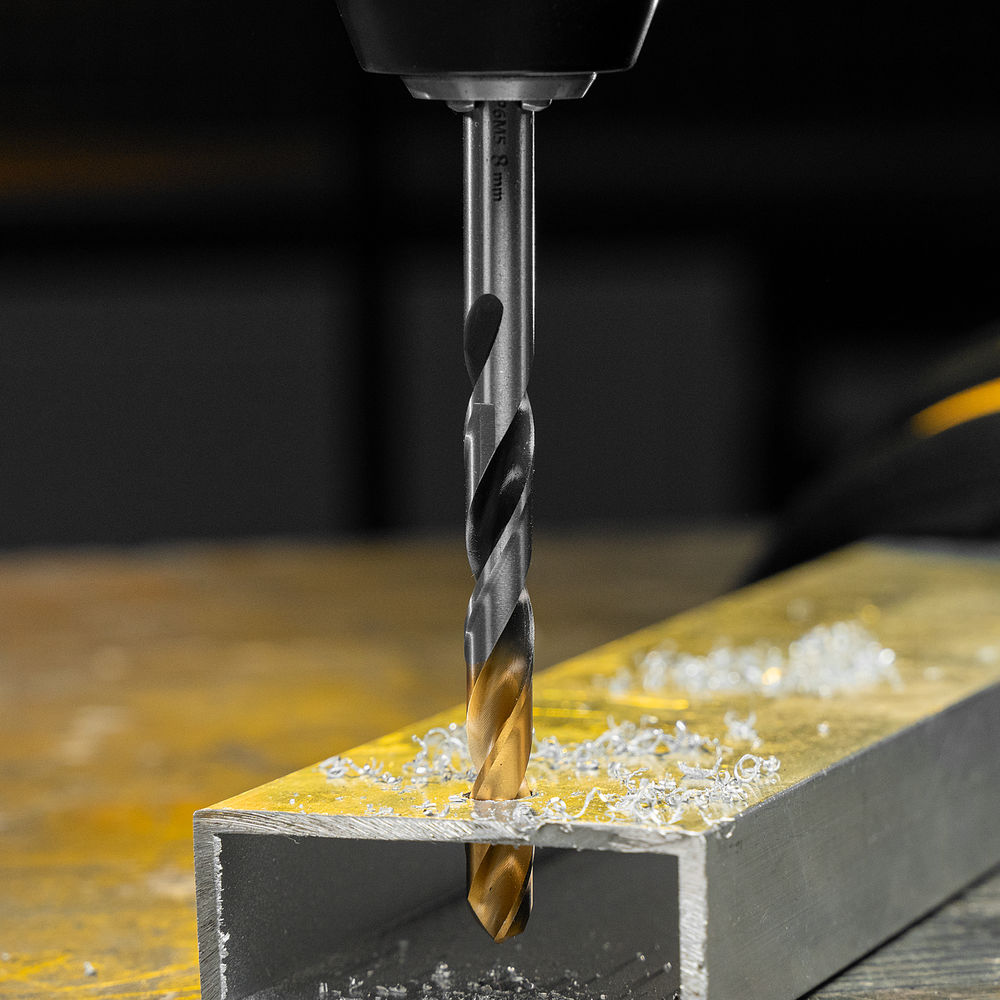 Сверло спиральное по металлу 8 x 117мм, Р6М5, Golden Tip, многогранная заточка Denzel (718282)