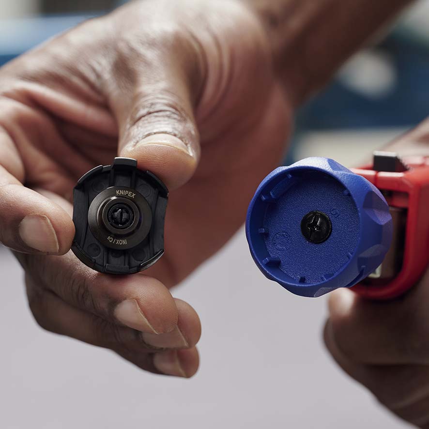 Труборез O 6-76 мм для нерж. стали и цветных металлов, толщина max 2 мм, длина 260 мм, BK TubiX XL KNIPEX KN-903103BK