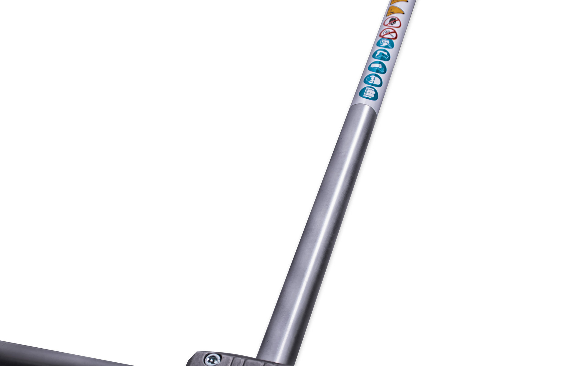 Триммер CHAMPION Т256-2 разъемн.прям. 0,75кВт 25,4см? 5,8кг HT21+3/255/25,4 U-ручка легк.старт