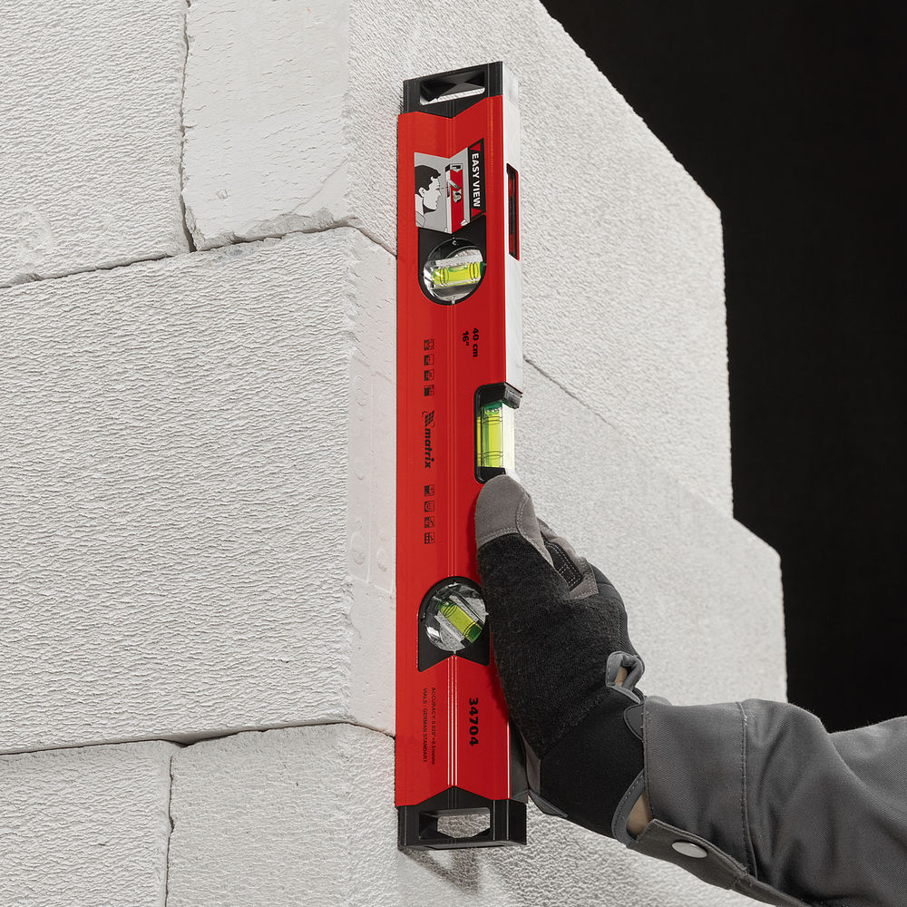 Уровень алюминиевый магнитный, 400 мм, фрезерованный, 3 глазка (1 зеркальный) усиленный Matrix (34704)