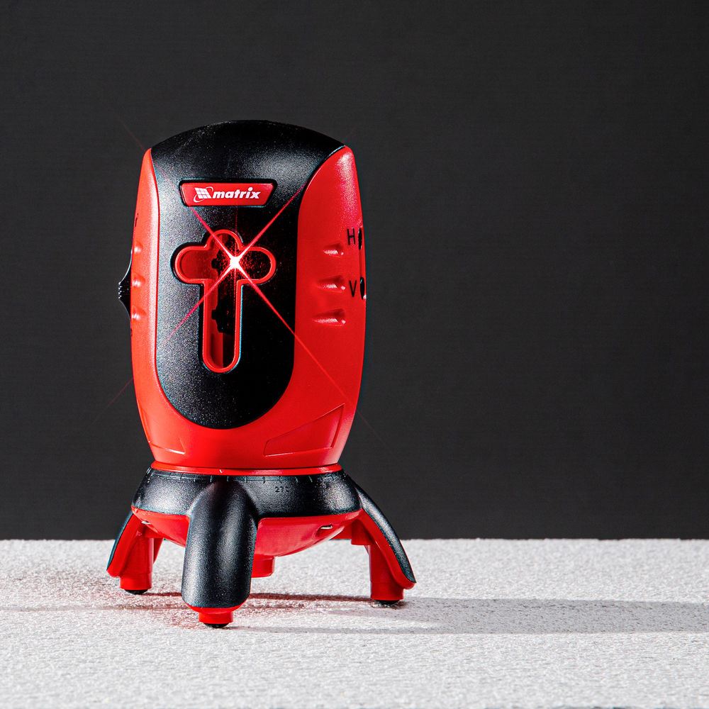 Лазерный уровень ML01T, дальность 10 м, точность ± 0,5 мм, / 1 м, длина волны 650 нм, проекция 1 вертикальная 1 горизонтальная плоскость, резьба под штатив 5/8, штатив в комплекте Matrix (35063)