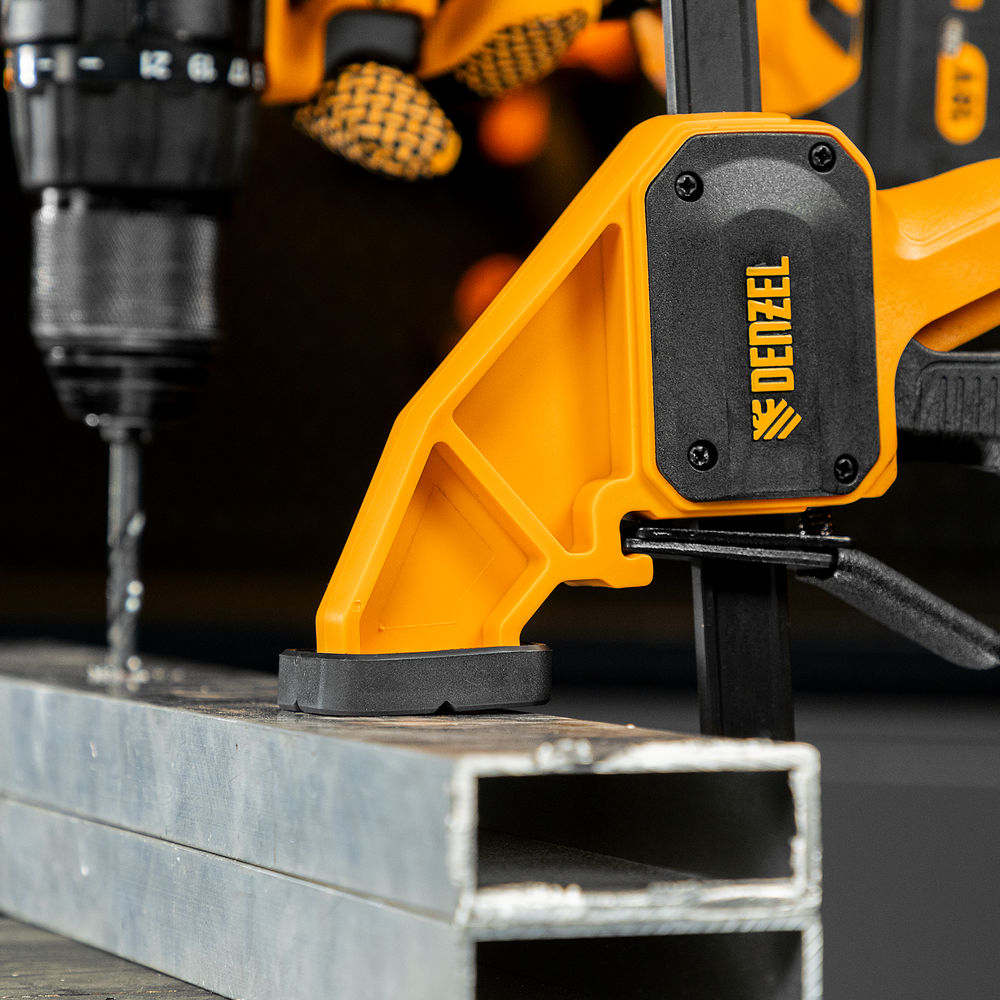 Струбцина F-образная, быстрозажимная, 300 х 80 мм, усиленный нейлоновый корпус Denzel (20506)