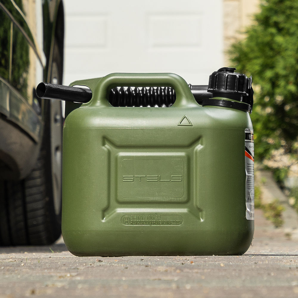 Канистра для ГСМ вертикальная 5 л, пластиковая, усиленная Stels (53124)