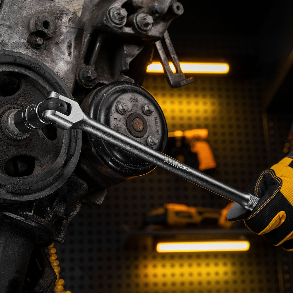 Набор инструментов, 1/2, 1/4, CrV, S2, пластиковый кейс, 84 предмета Denzel