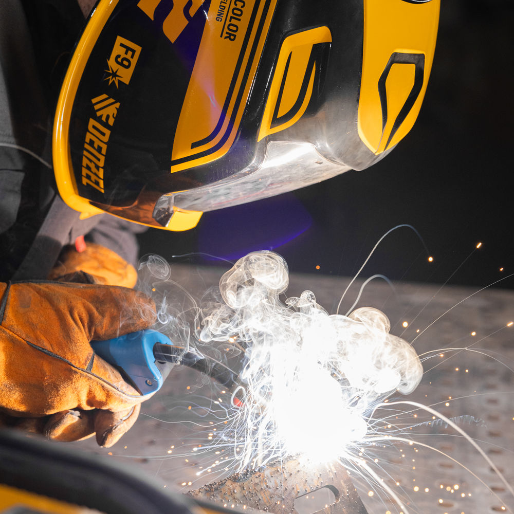 Щиток защитный лицевой (маска сварщика) F9, см. окно 100x60, Real Color, DIN 4-8/9-13// Denzel (89718)