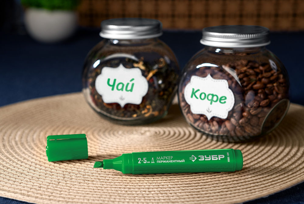 Перманентный маркер клиновидный МП-300К зеленый, 2-5 мм ЗУБР 06323-4