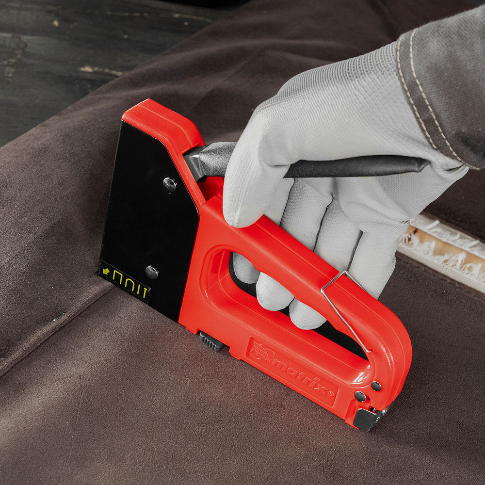 Степлер мебельный 4-функциональный пластиковый, тип скобы: 53, 28, 300, 500, 6-14 мм Matrix (40905)