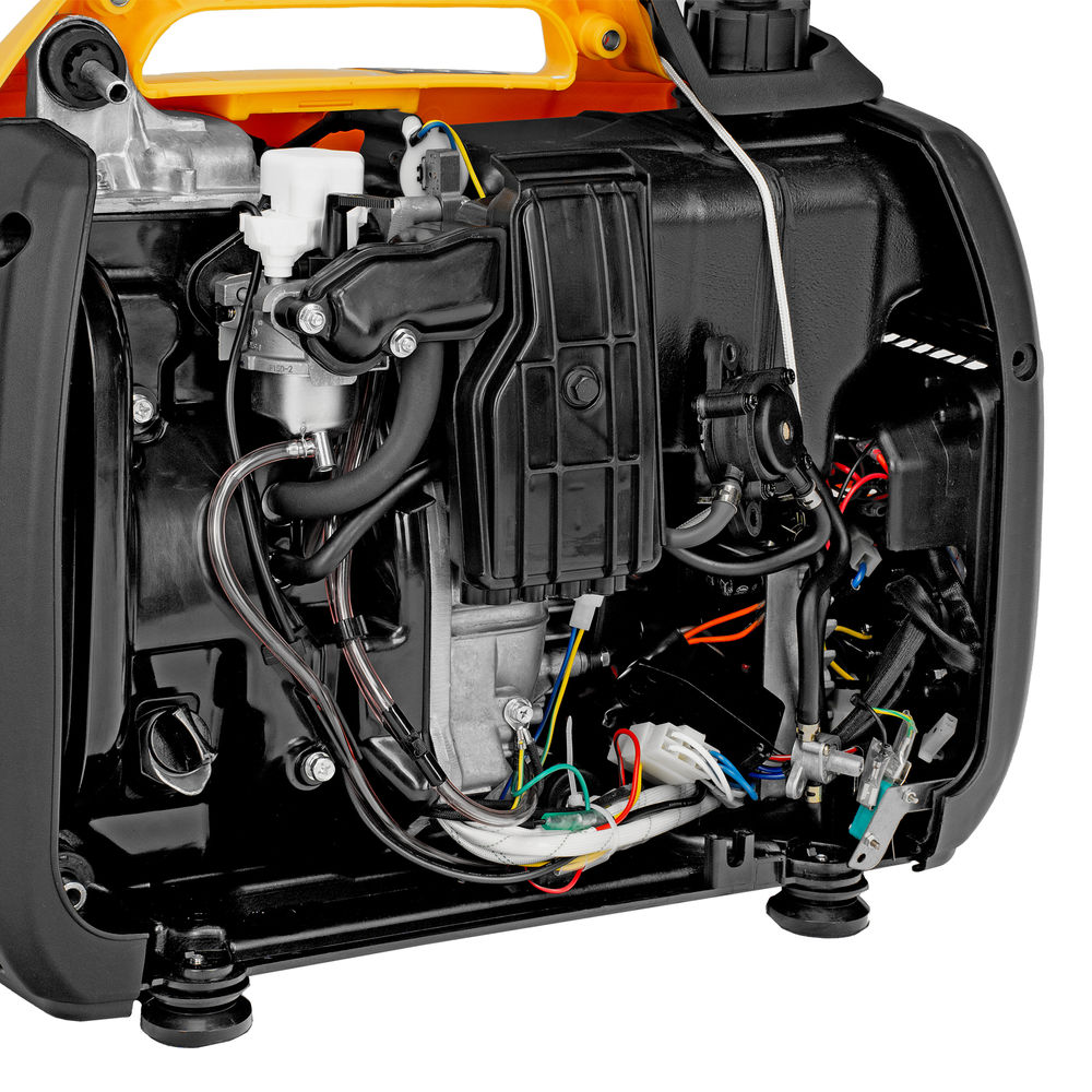 Генератор инверторный GT-2200iS, 2.2 кВт, 230 В, бак 4 л, закрытый корпус, ручной старт Denzel (94702)