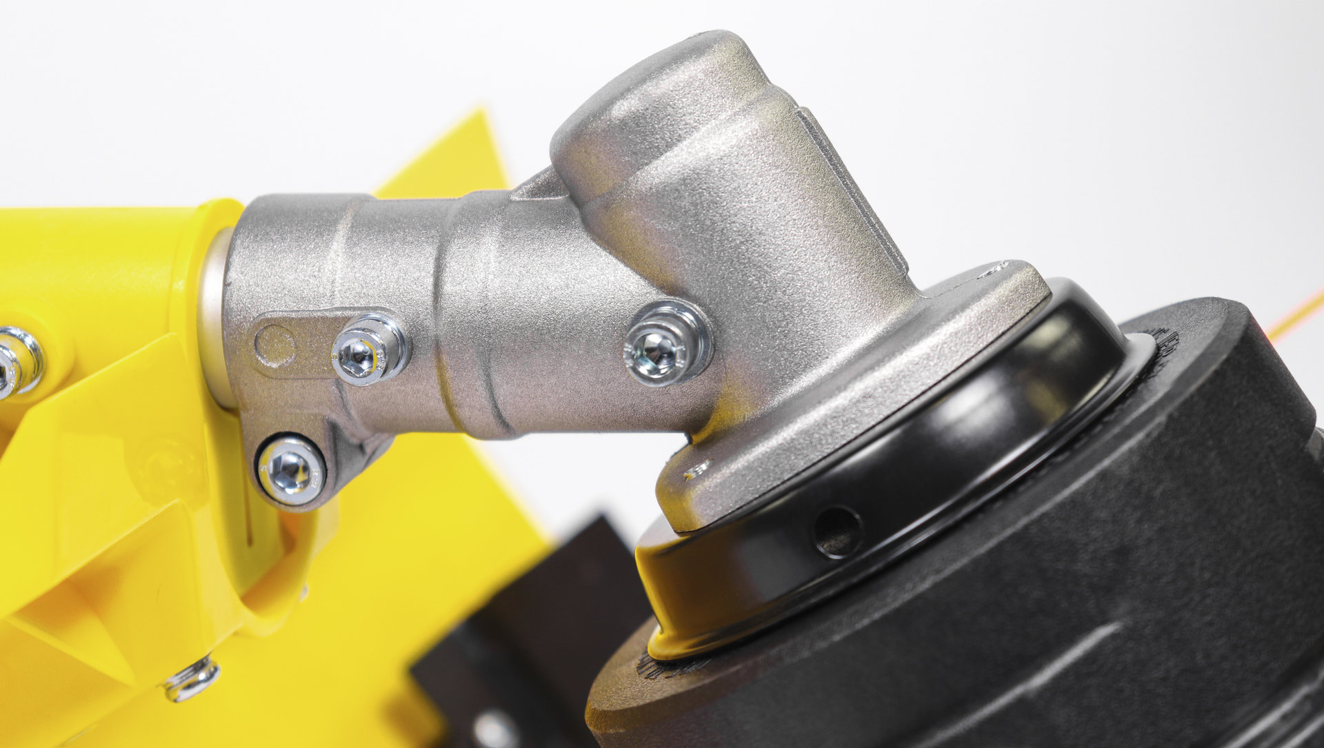 Триммер CHAMPION Т528S-2 неразъемн.прям. 1,47кВт 51,7см? 6,7кг HT21+40/255/25,4 U-ручка