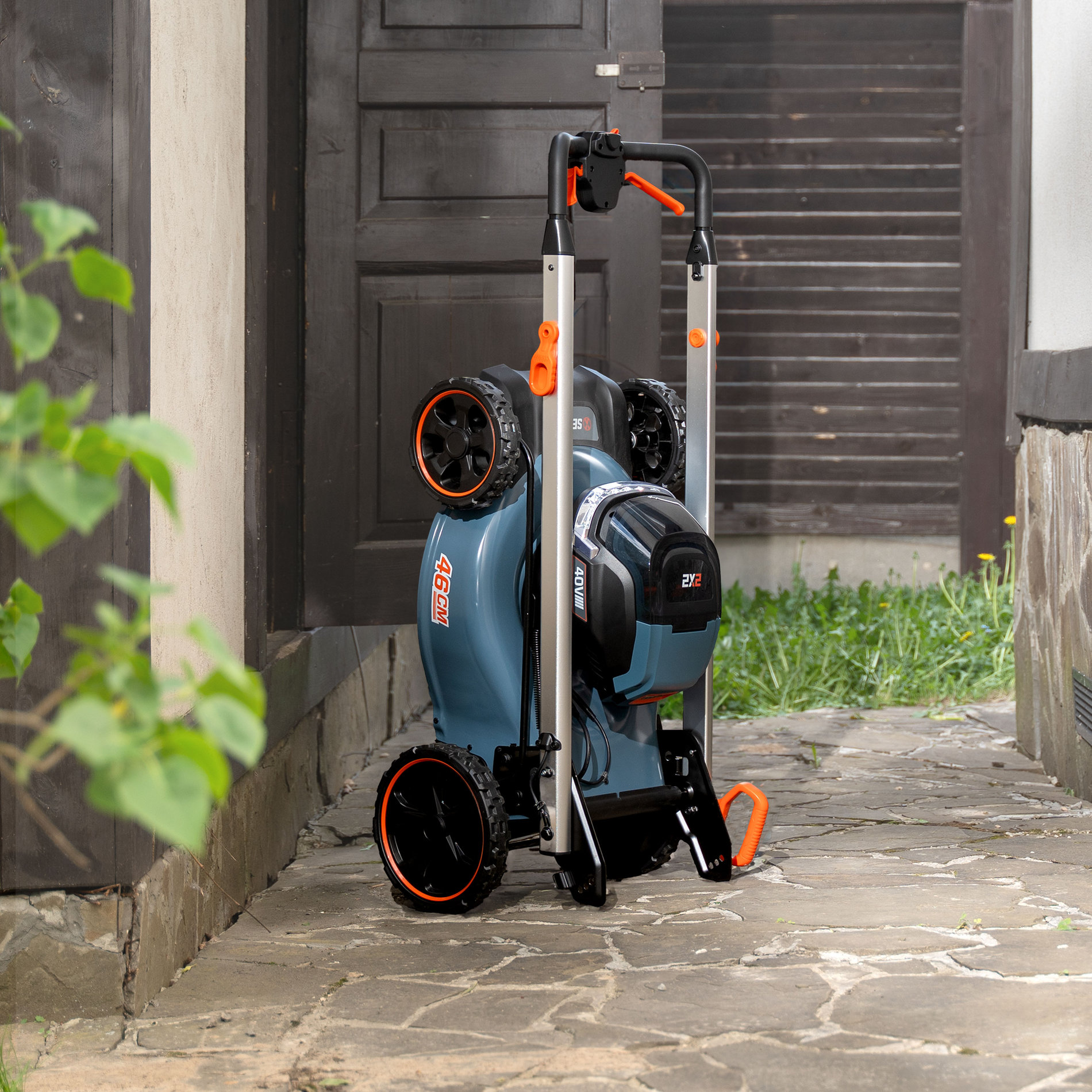 Газонокосилка самоходная аккумуляторная, 46 см, 2 аккумулятора 5.0Ач, двухпортовое ЗУ 2X2 40В