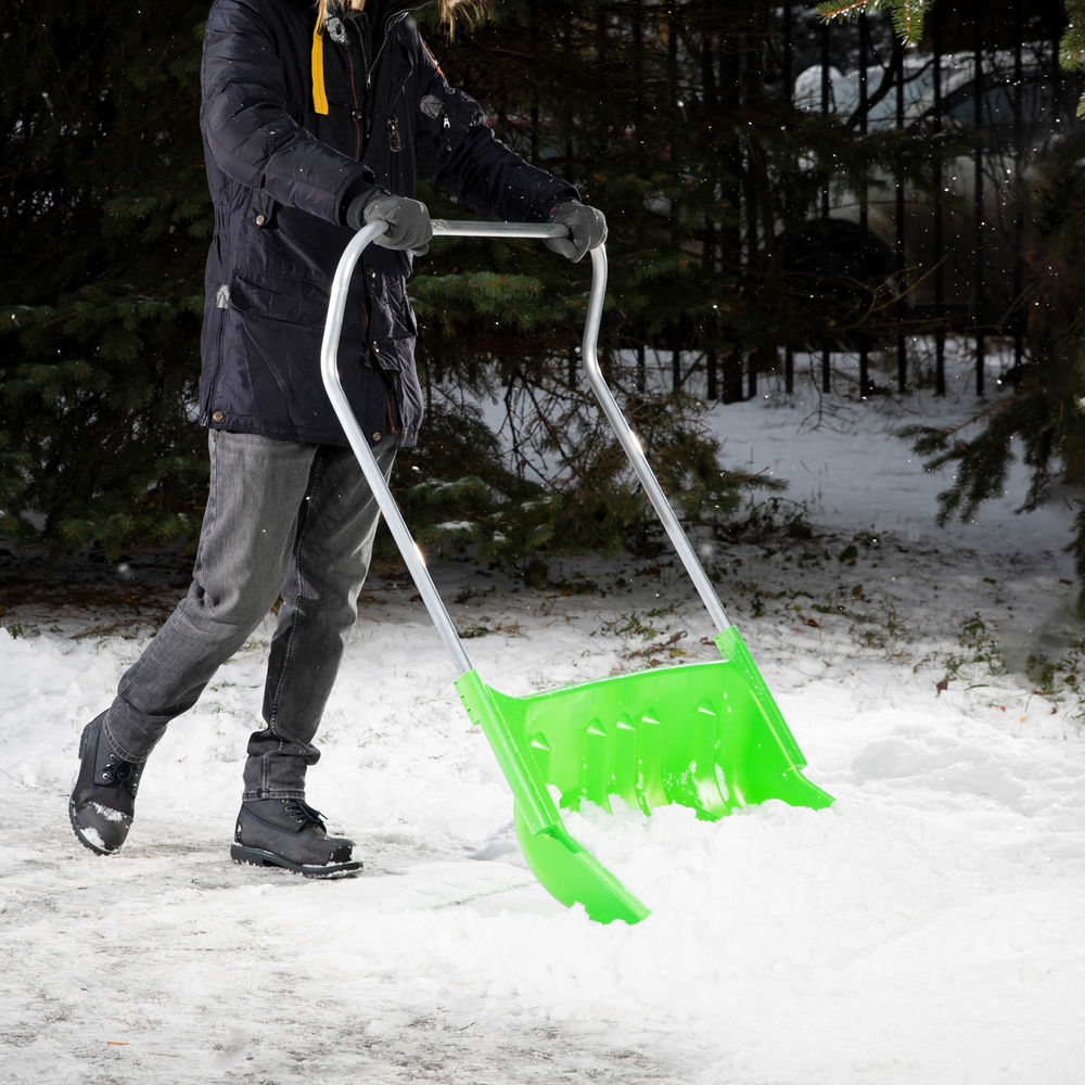Движок для уборки снега пластиковый, 810 х 535 х 1300 мм, алюминиевая рукоятка, Сибртех (61499)