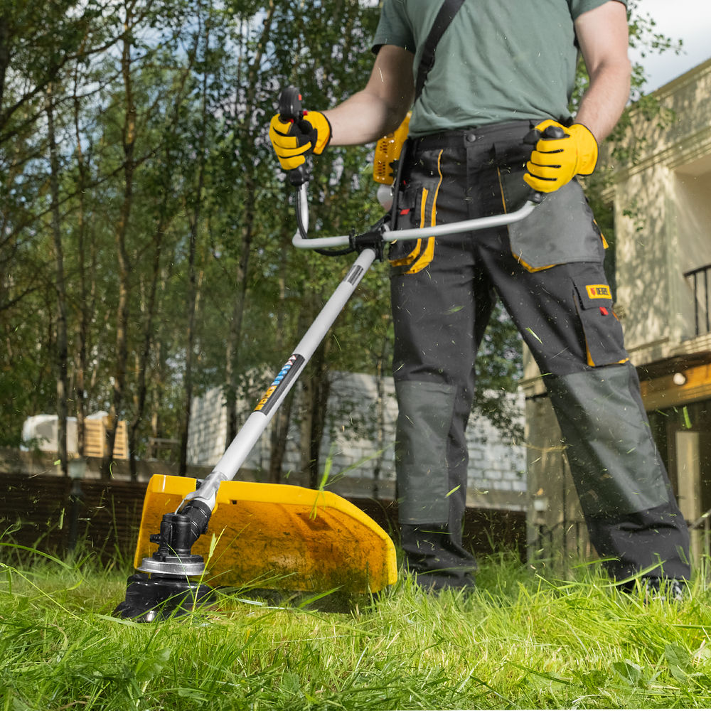 Триммер бензиновый DTL-33, 33 см3, неразъемная штанга Denzel (96261)