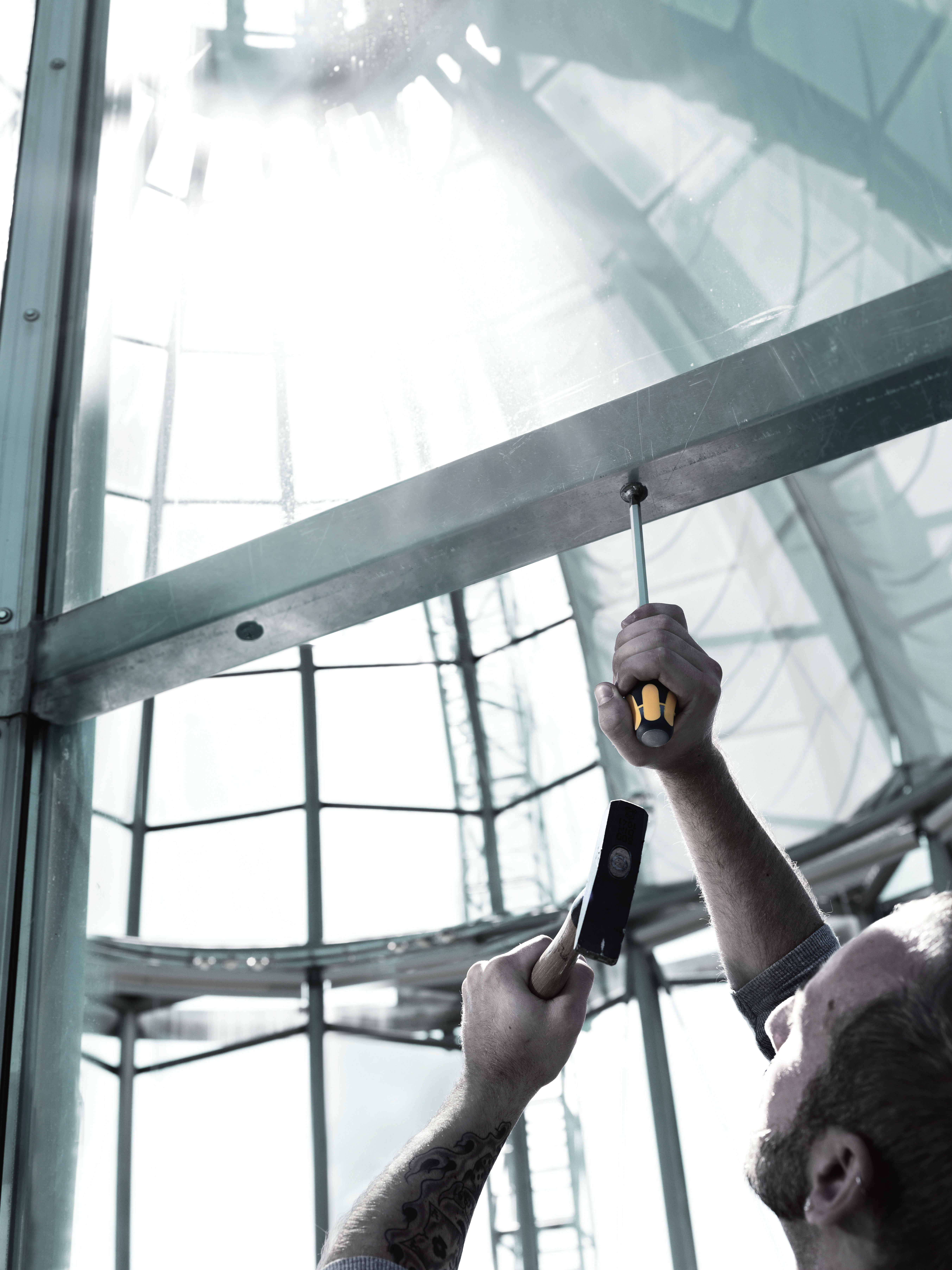 Отвёртка силовая крестовая PH 2 x 100 мм вспомогательный шестигранник для работы с проблемным крепежом SPH серия 917 Wera WE-017010