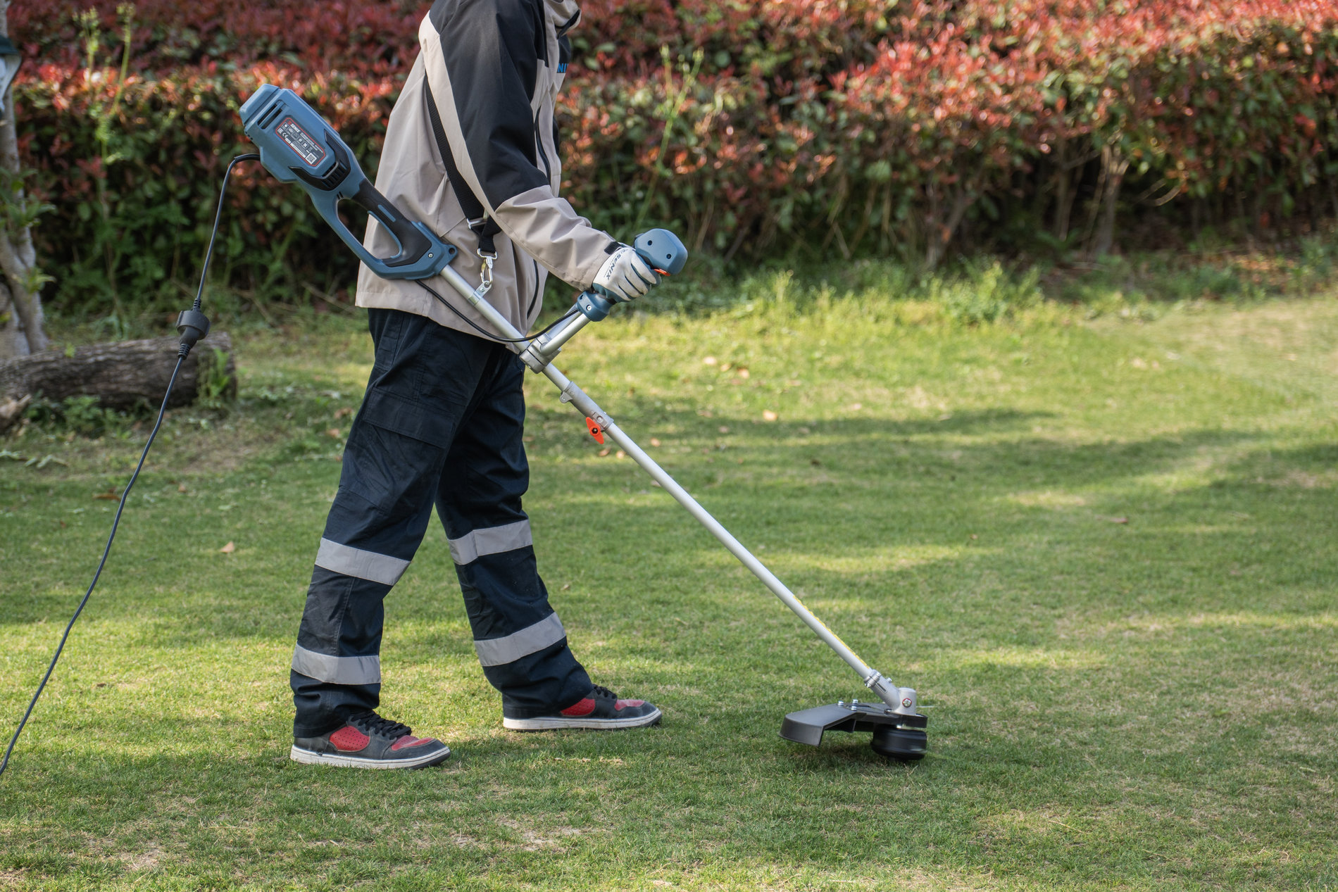 Триммер сетевой, 1200 Вт, 34 см (леска), 23 см (нож), велосипедная рукоятка