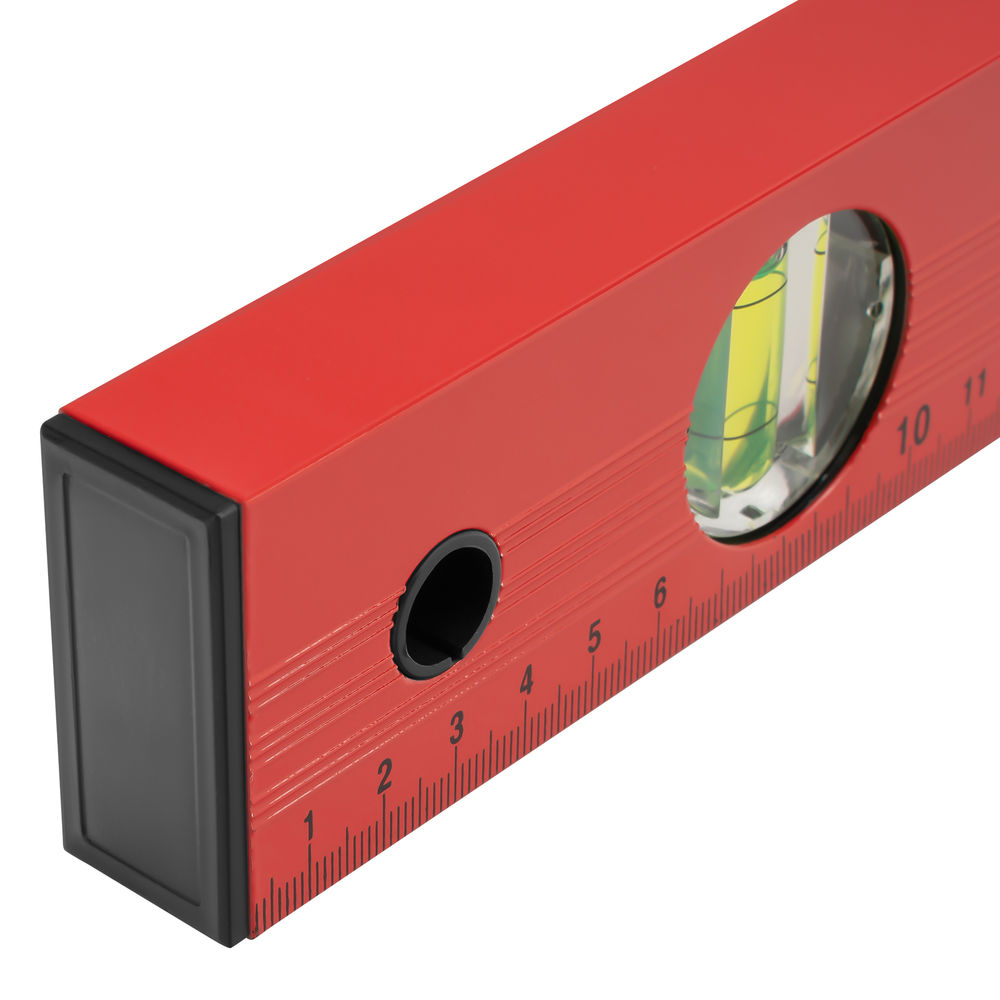 Уровень алюминиевый, 600 мм, 3 глазка, красный, линейка Matrix (33223)