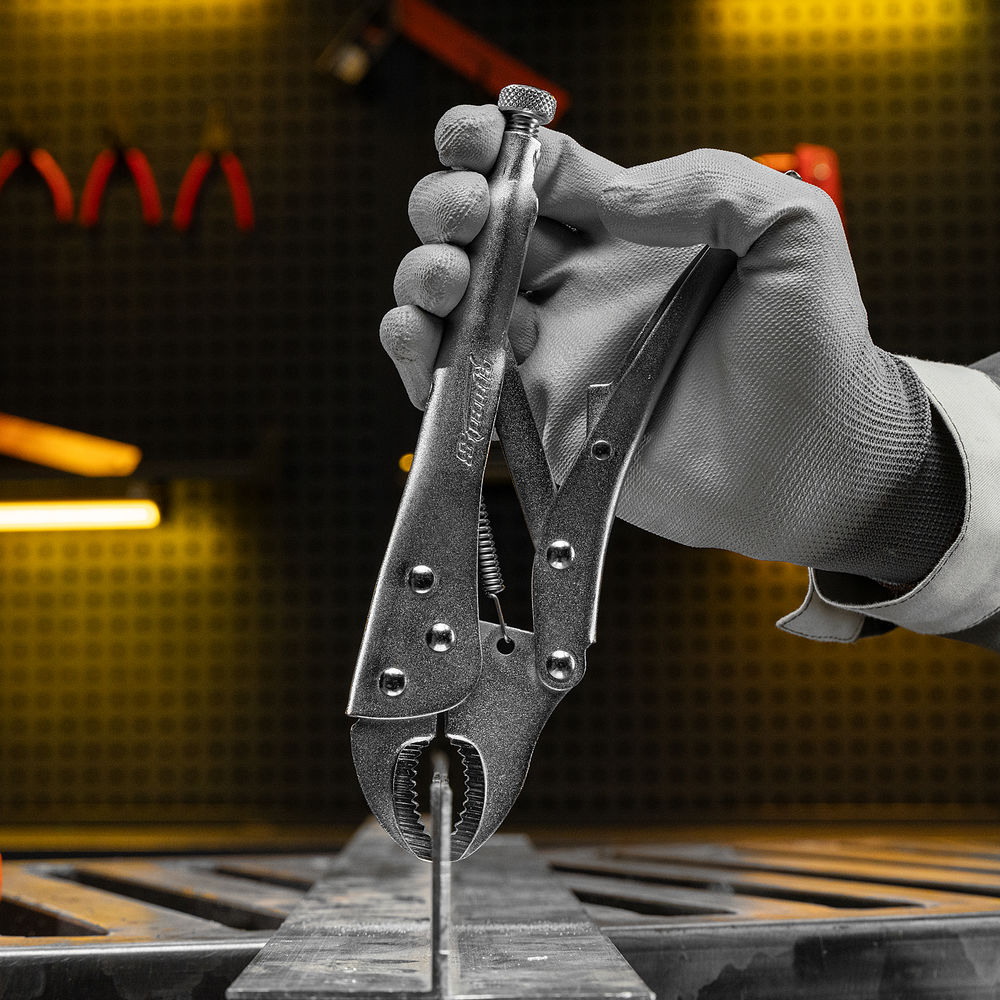 Зажим ручной, 250 мм, полукруглый захват Sparta (184305)