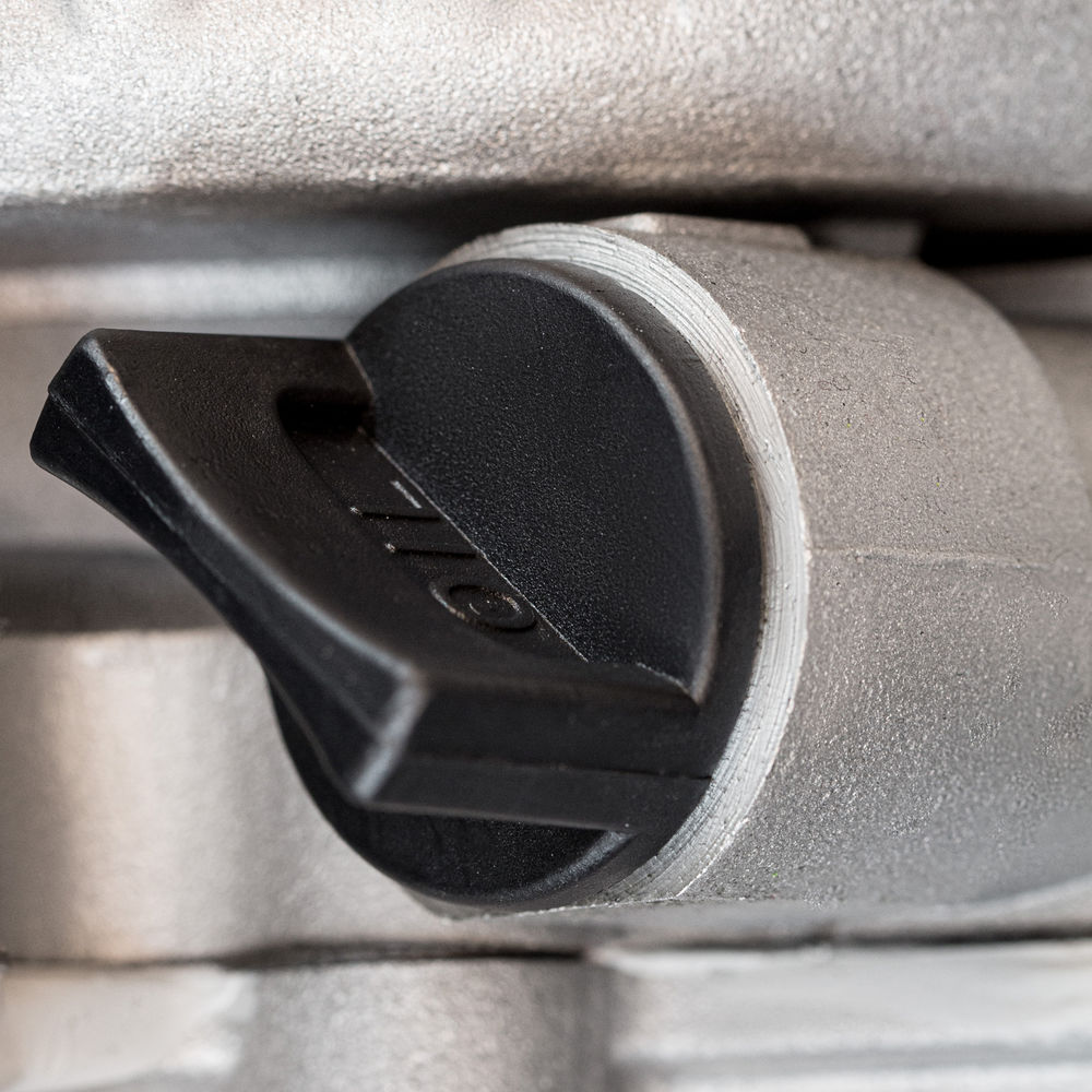 Генератор бензиновый БС-1200, 1 кВт, 230 В, четырехтактный, 5.5 л, ручной стартер Сибртех (94541)