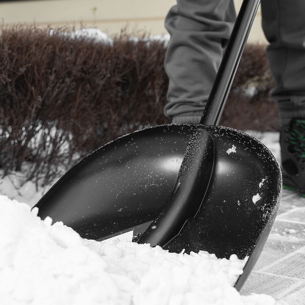 Лопата для уборки снега пластиковая, 400х417х1390 мм, алюминиевый черенок Palisad (61395)