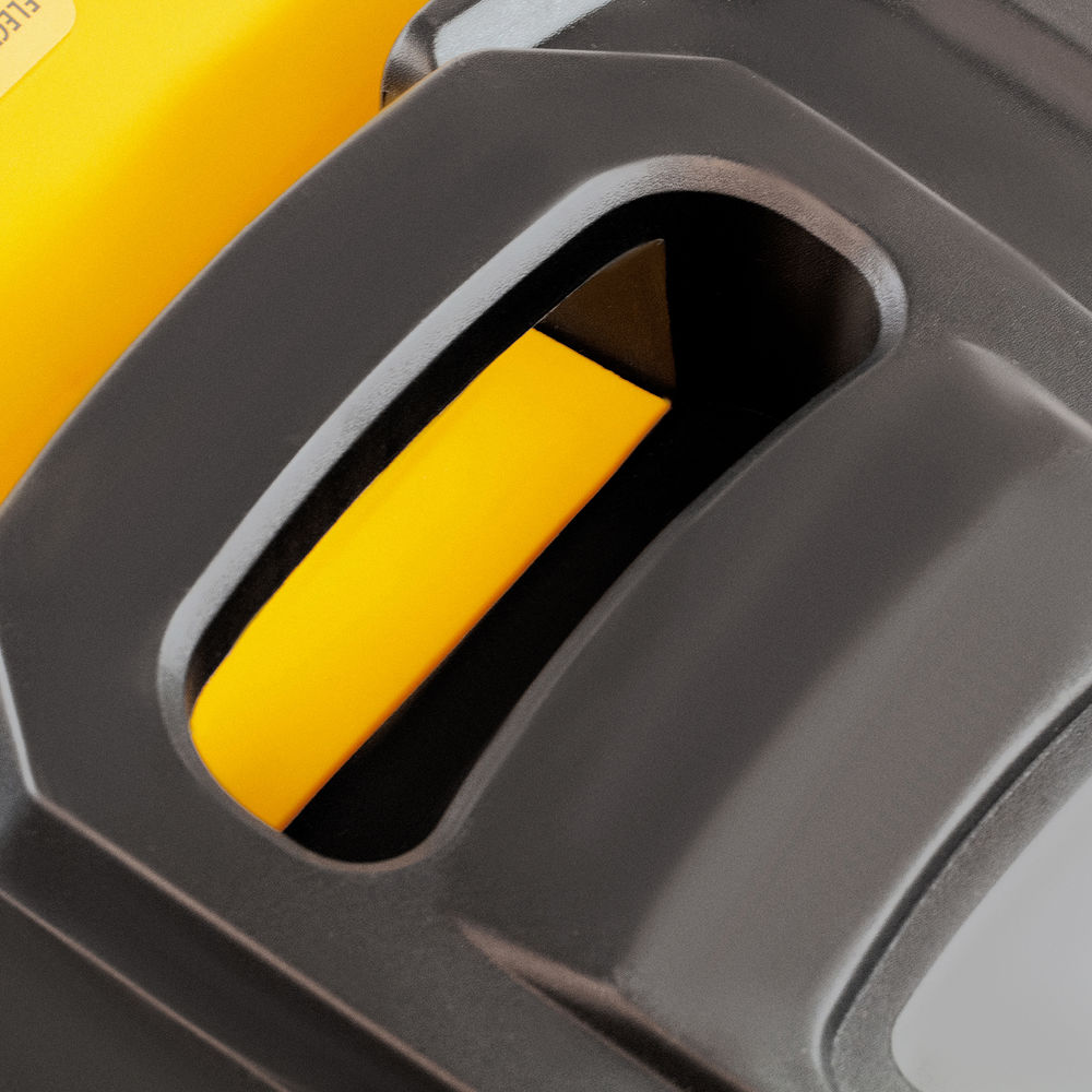 Скарификатор-аэратор электрический SAE-1500, 1500 Вт, -11/+5 мм, 32 cм Denzel (57701)