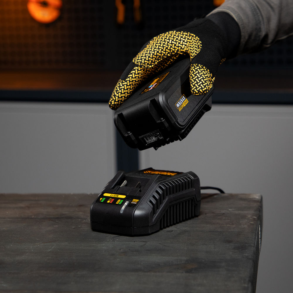 Батарея аккумуляторная IB-18-4.0, Li-Ion, 18 В, 4.0 А/ч Denzel (28434)