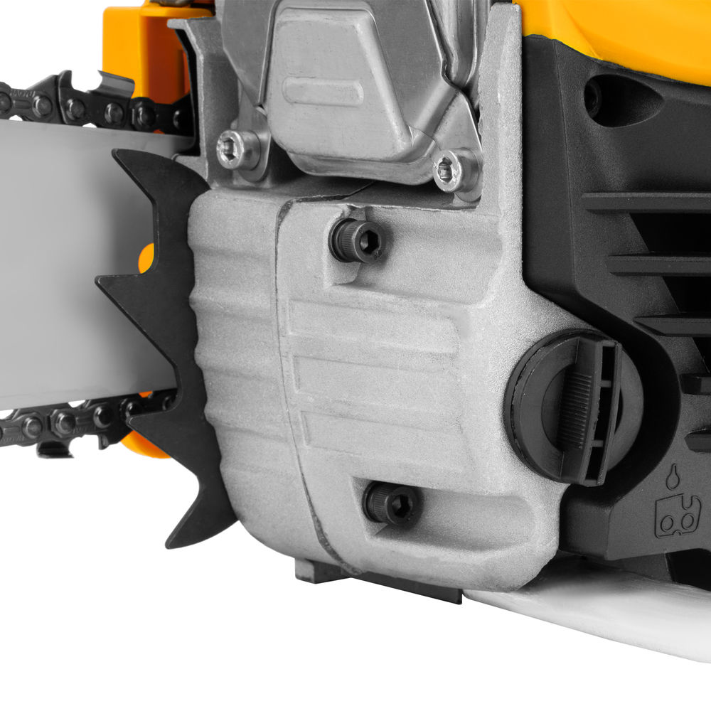 Пила цепная бензиновая DS-5218, шина 45 см, 52 см3, 3 л.с, шаг 0,325, паз 1,5 мм, 72 звена Denzel (95237)