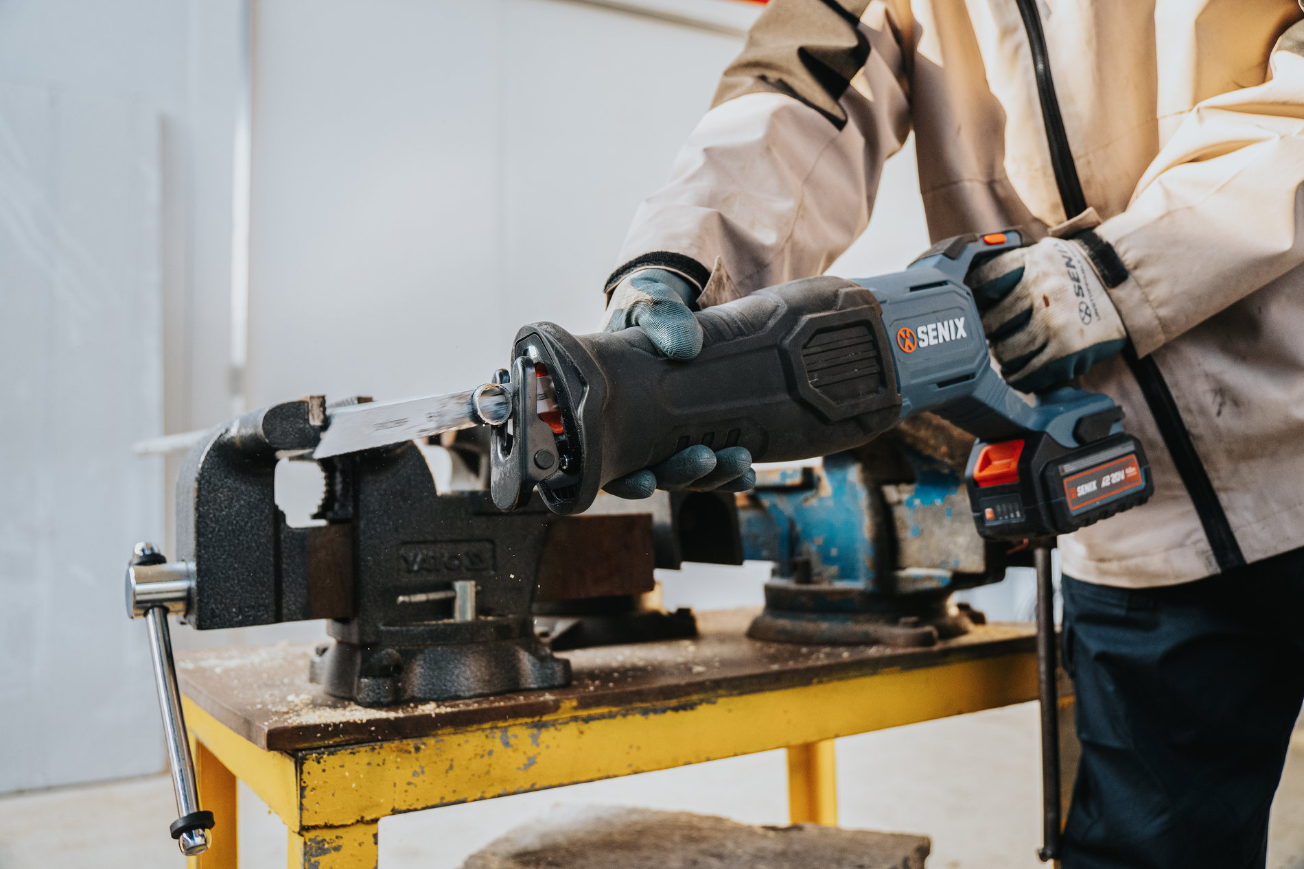 Сабельная пила, бесщ.мотор, с 1 АКБ, 1 ЗУ X2 20В