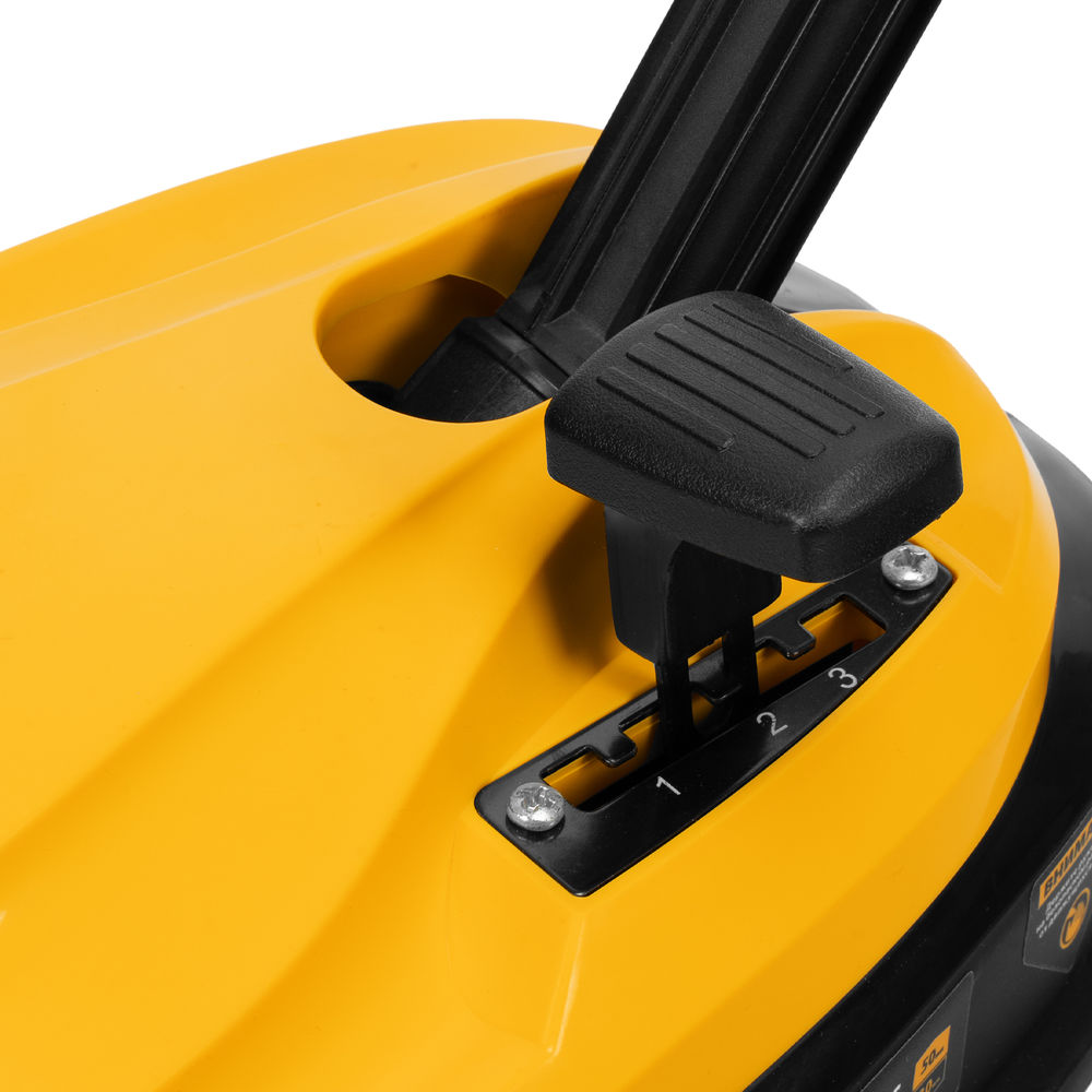 Портативная аккумуляторная газонокосилка CLM-22, Li-ion, 20В, 220 мм // Denzel (58860)