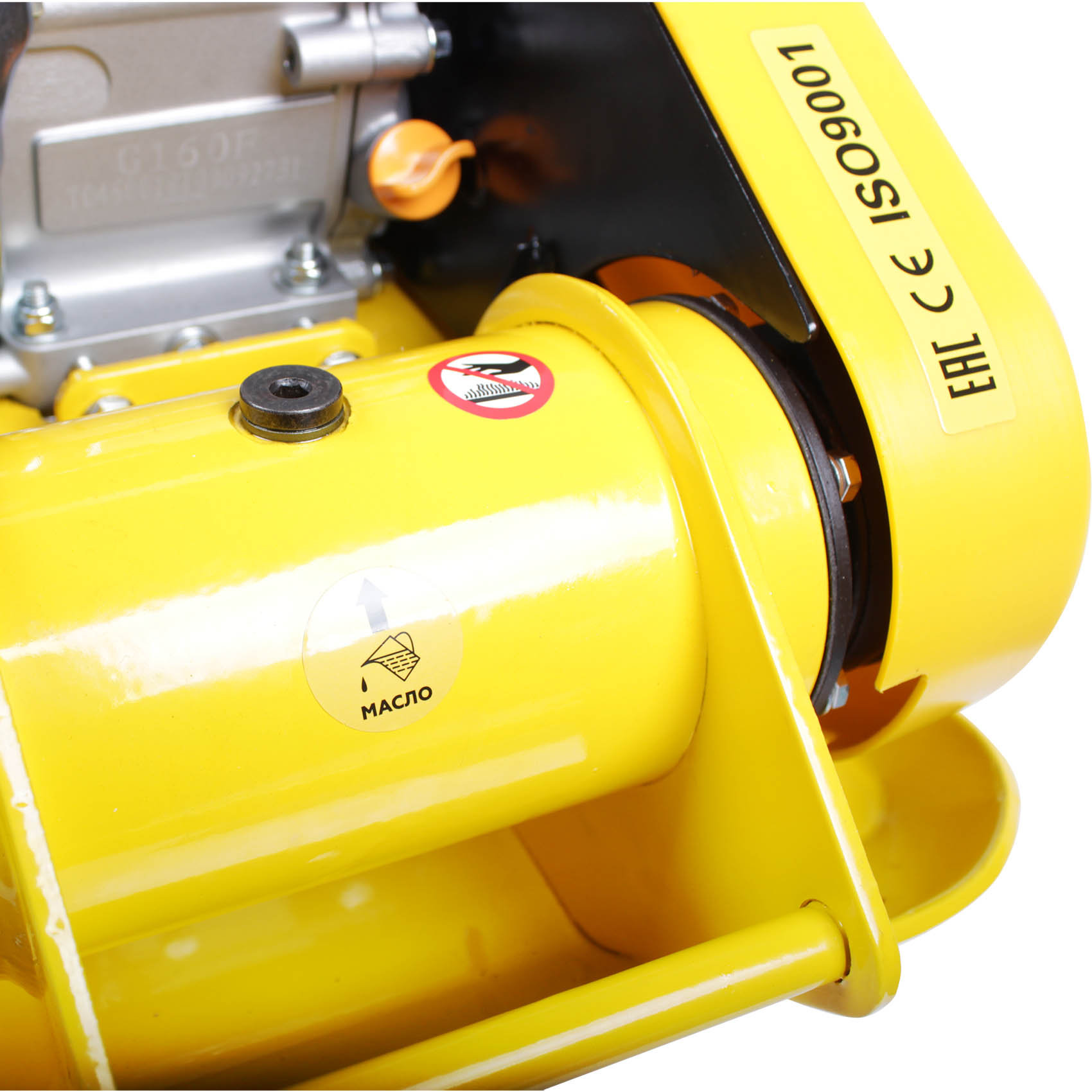 Виброплита бензиновая CHAMPION PC6337F (52,7кг11кН53*37см25см4кВт) (PC6337F)