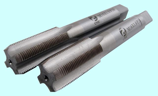 Метчик М11,0 х 1,0 м/р.Р18 комплект из 2-х шт. CNIC