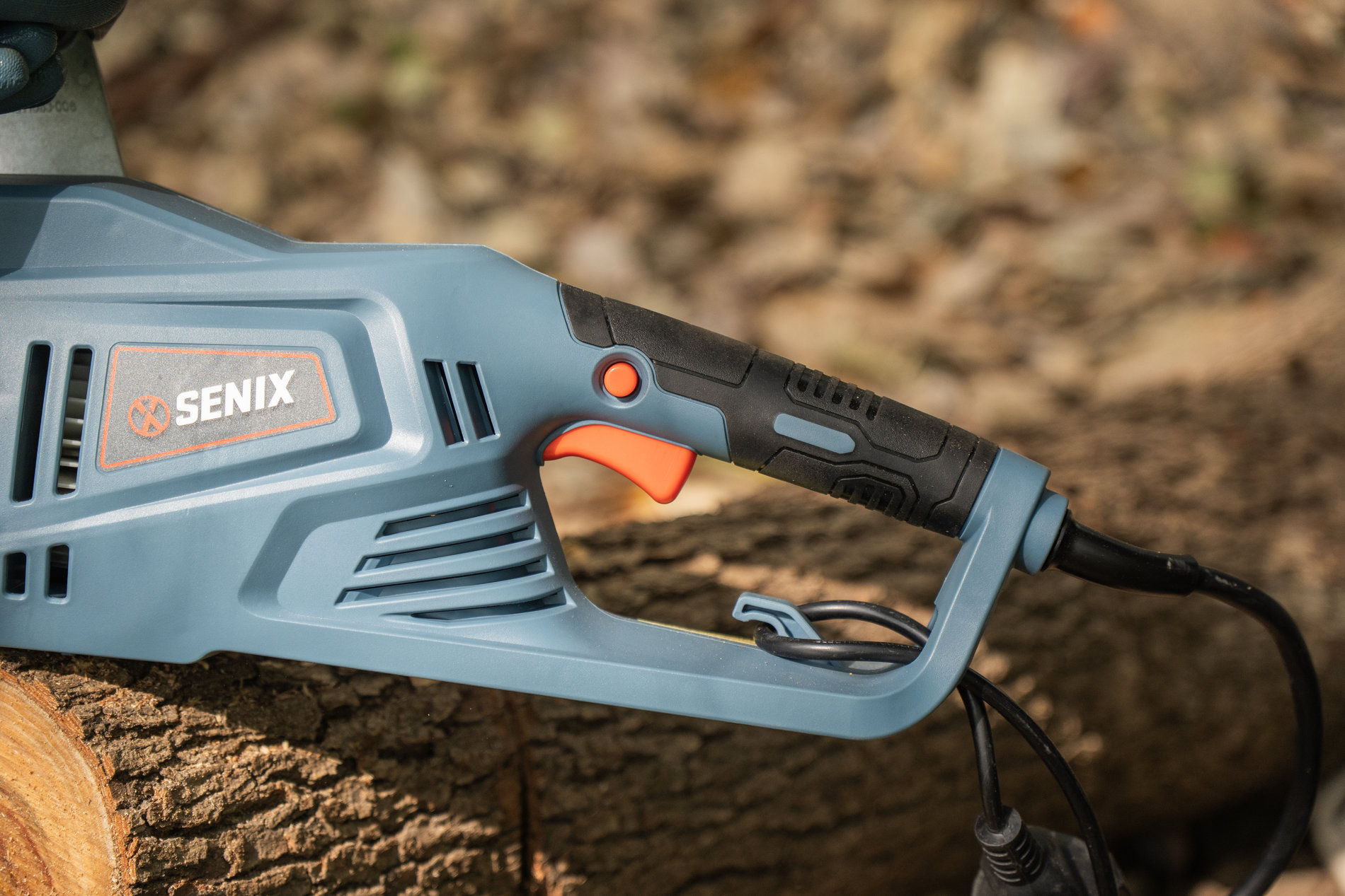 Электрическая цепная продольное исполнение пила 2400Вт, 47,5 (18)