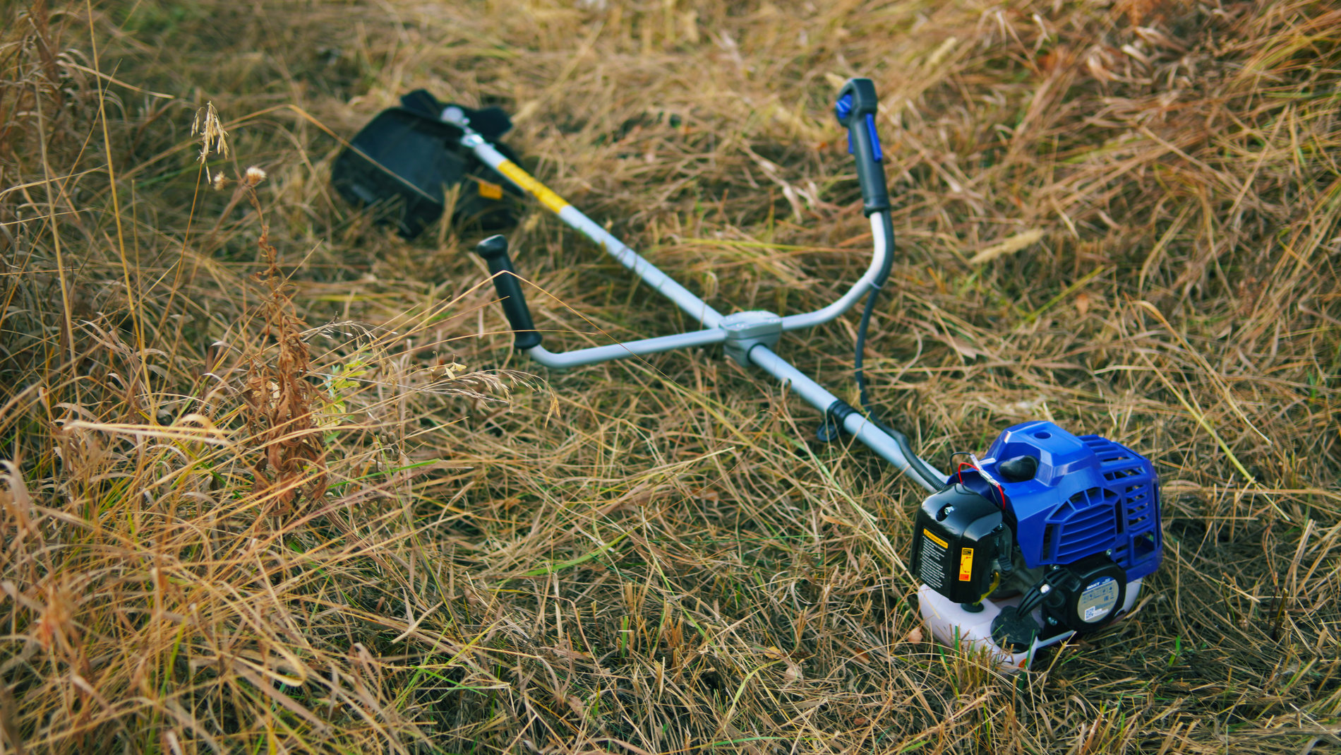 Триммер бензиновый коса 2-х тактн. 52 см? 43 см леска+нож