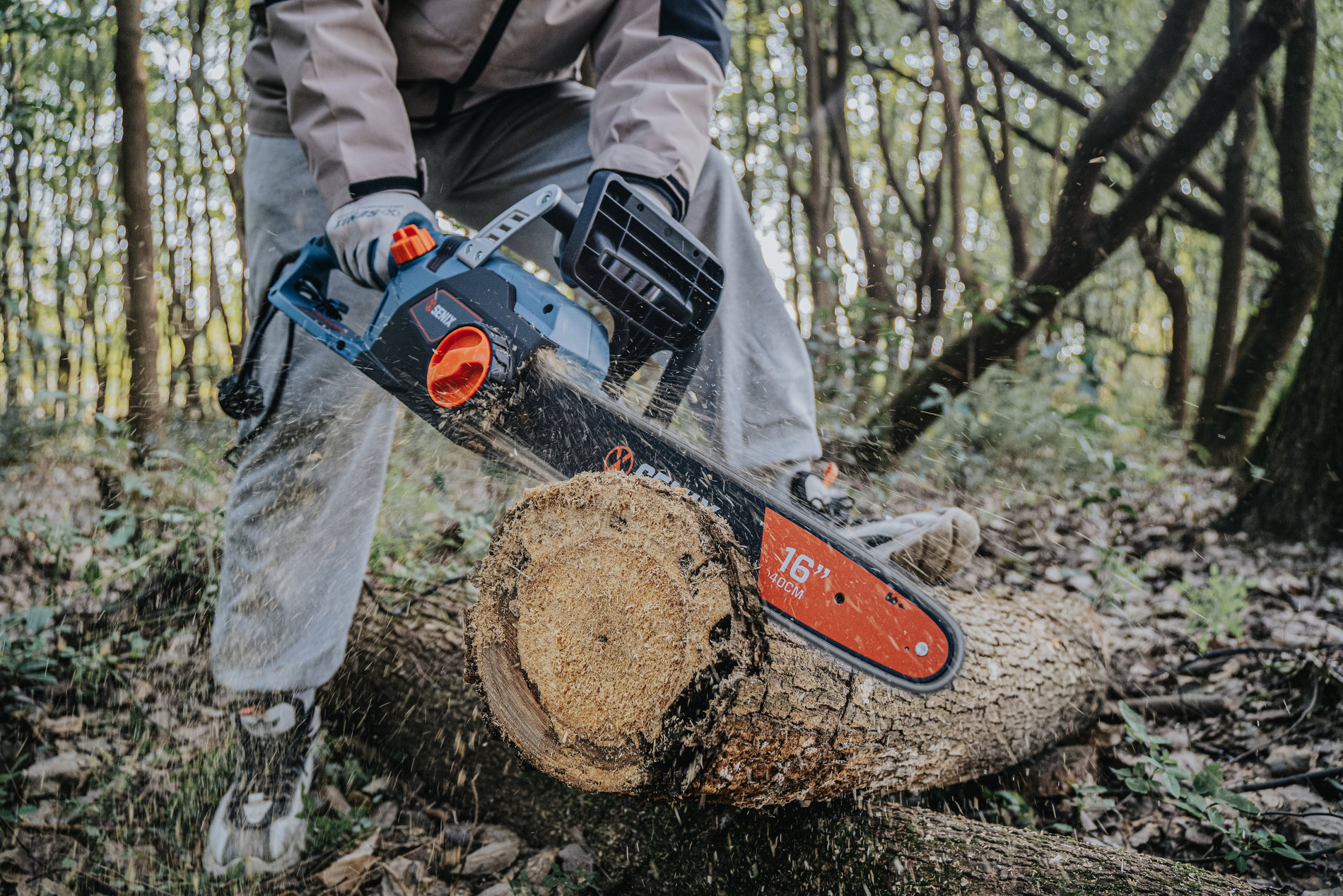 Электрическая цепная поперечное исполнение пила 2200Вт, 40 (16)