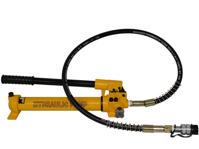 Насос гидравлический односторонний TOR HHB-700C 0,6л (ручной) (1004828)