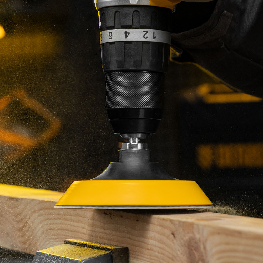 Тарелка опорная для дрели и УШМ с липучкой, 115 мм, мягкая, с адаптером c М14 на d8 Denzel (76247)