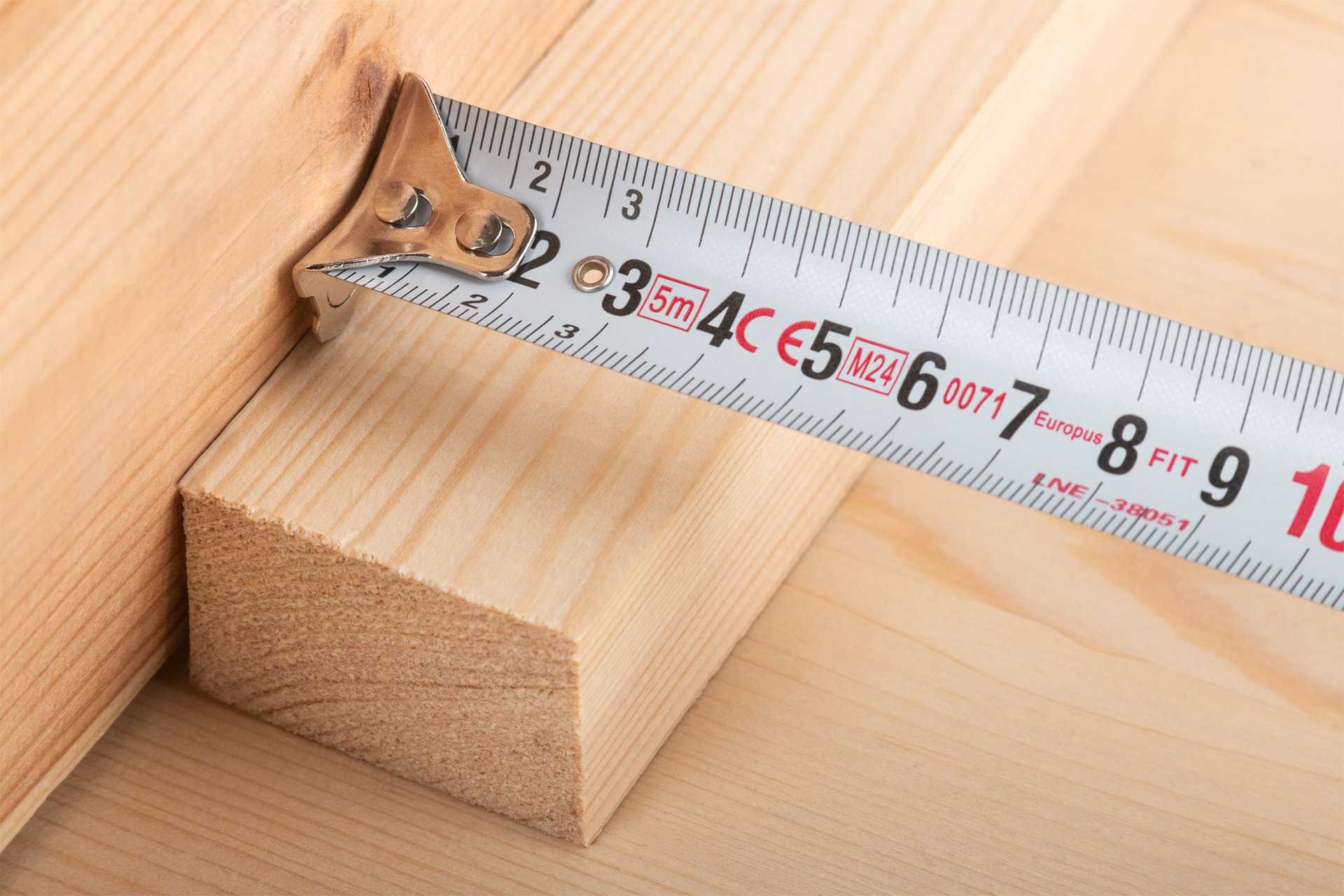 Рулетка Гранд, калибр.лента, нейлон.покр., магн.крючок, двойной стопор, прорезин.корпус 5 м х 25 мм