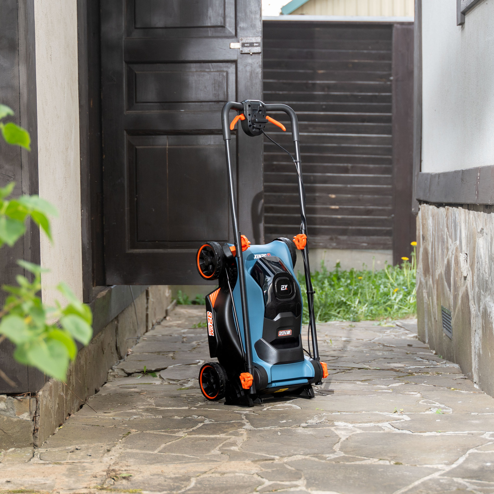 Газонокосилка аккумуляторная, 32 см, 1 аккумулятор 4Ач, ЗУ X2 20В