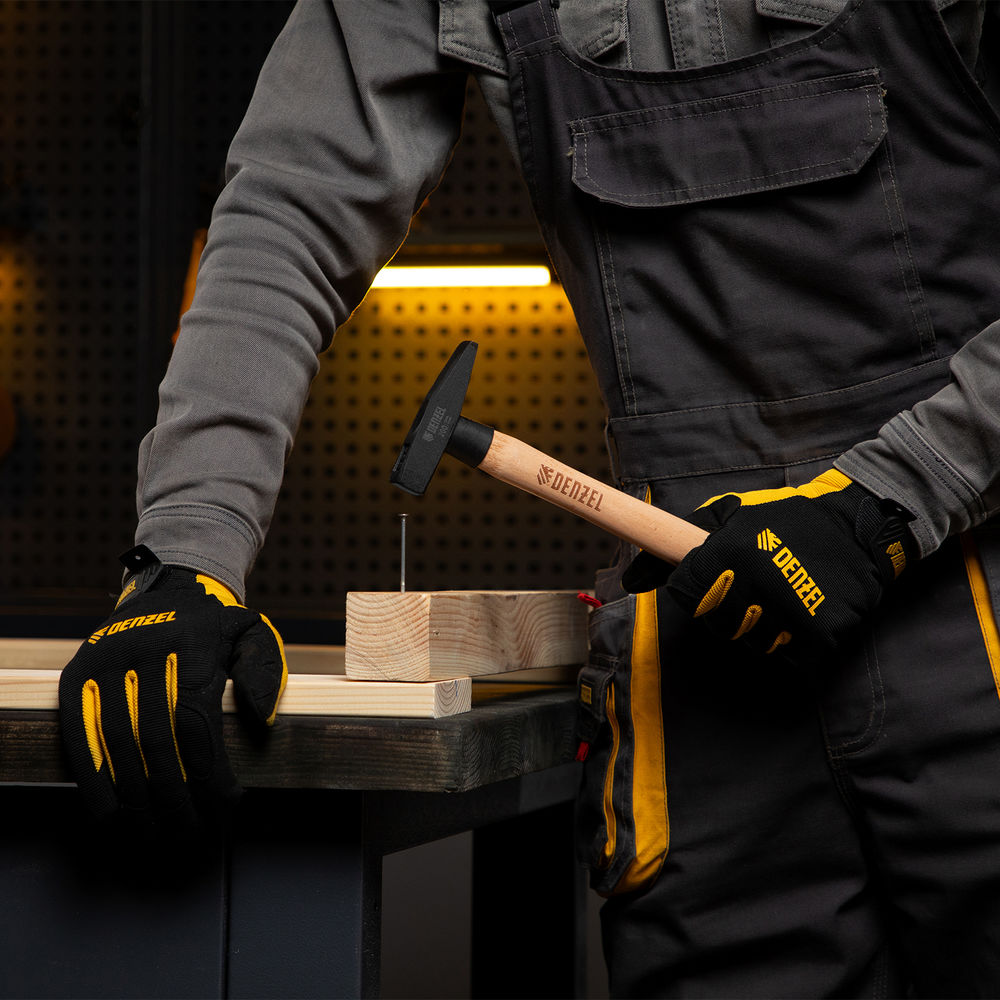 Молоток слесарный, 200 г, кованый квадратный боек, буковая рукоятка Denzel (10426)