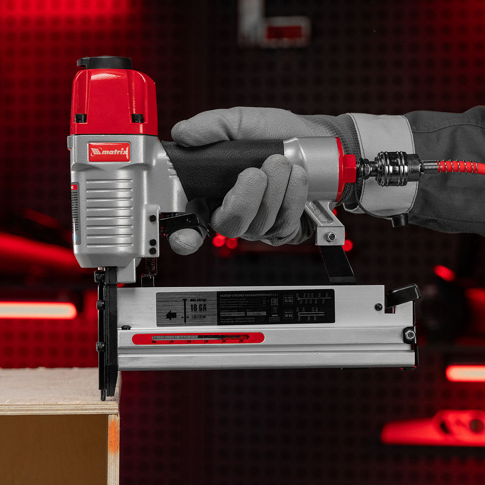 Нейлер-степлер пневматический 2 в 1, с регулировкой глубины забивания, гвозди 18GA, скобы 18GA Matrix (57428)