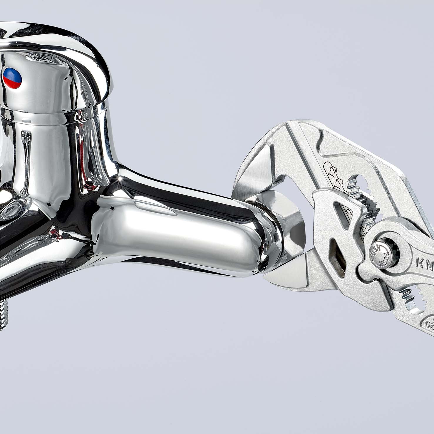 Клещи переставные-гаечный ключ, зев 52 мм, длина 250 мм, хром, 2-комп ручки, SB (KN-8605250SB)